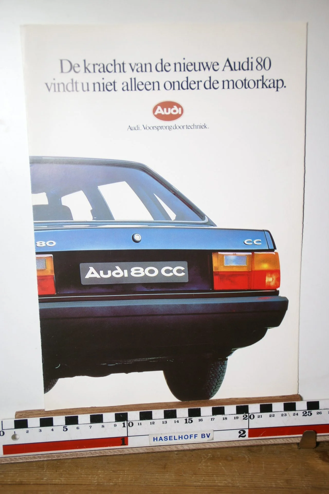DSC02606 1984 brochure Audi 80 2355