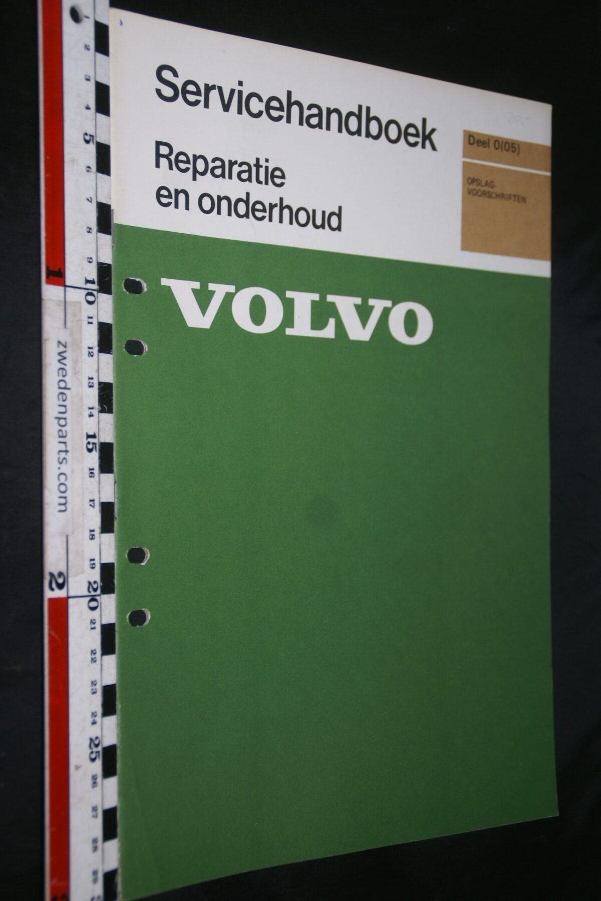 DSC03443 1975 handleiding Volvo opslagvoorschriften 1 van 500 TP11119 1 rotated