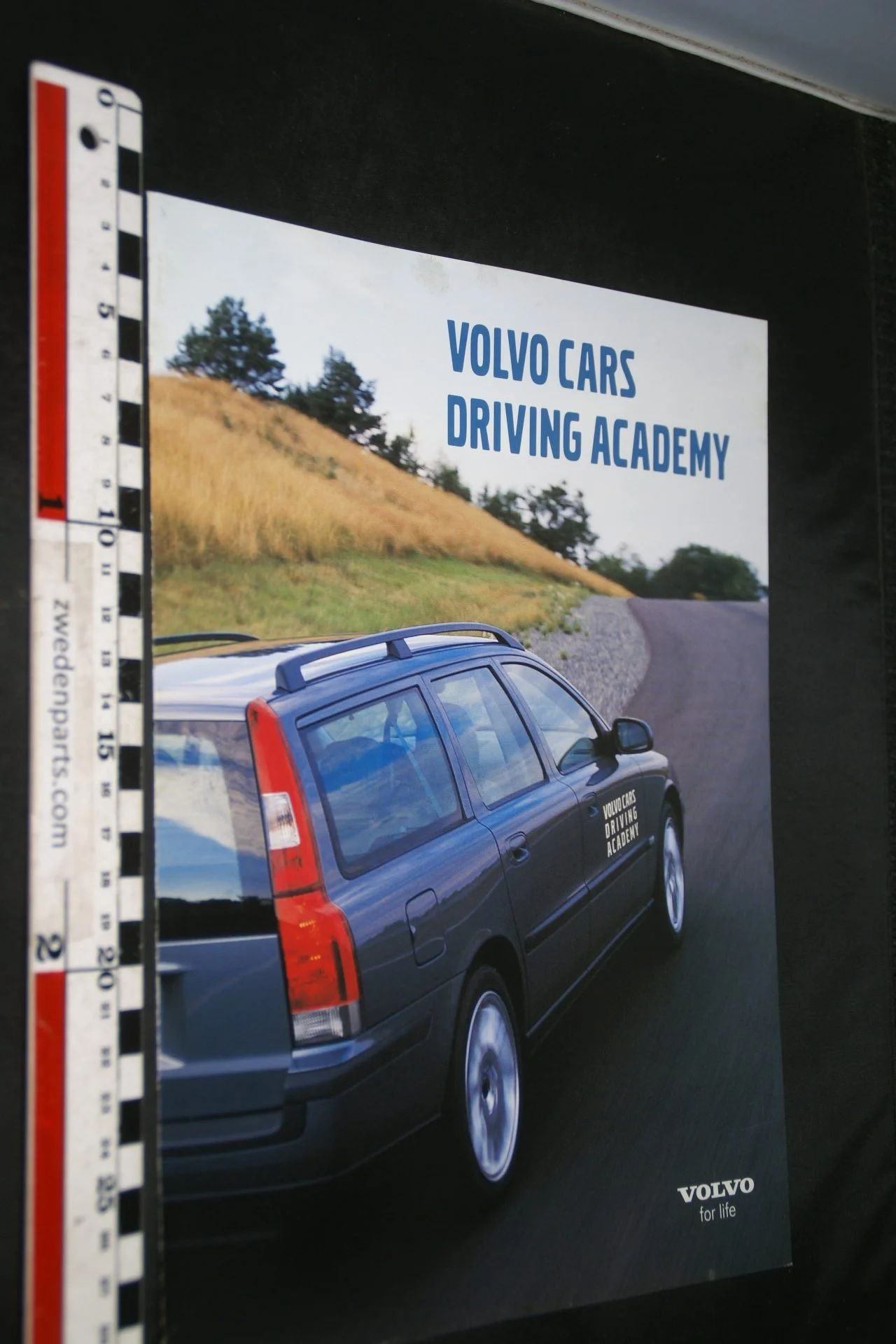 DSC03887 Brochure Volvo Driving Academy 1 rotated
