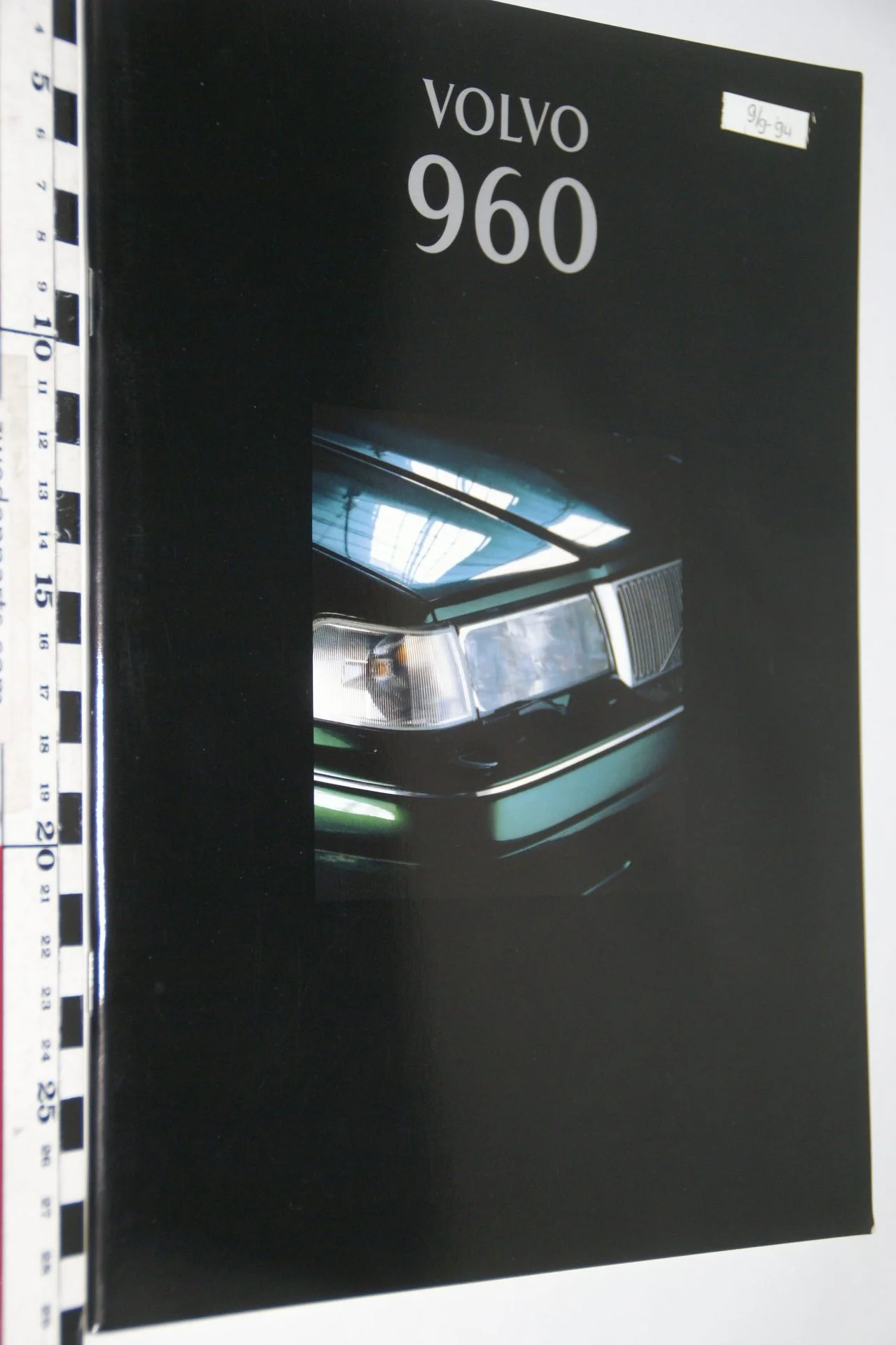 DSC03932 1995 brochure Volvo 960 MSPV6575 rotated