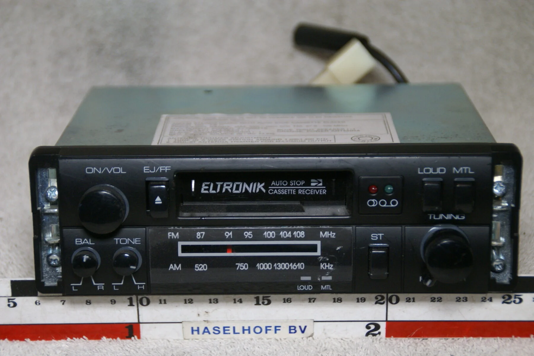 DSC07249 radio cassettedeck retro 50