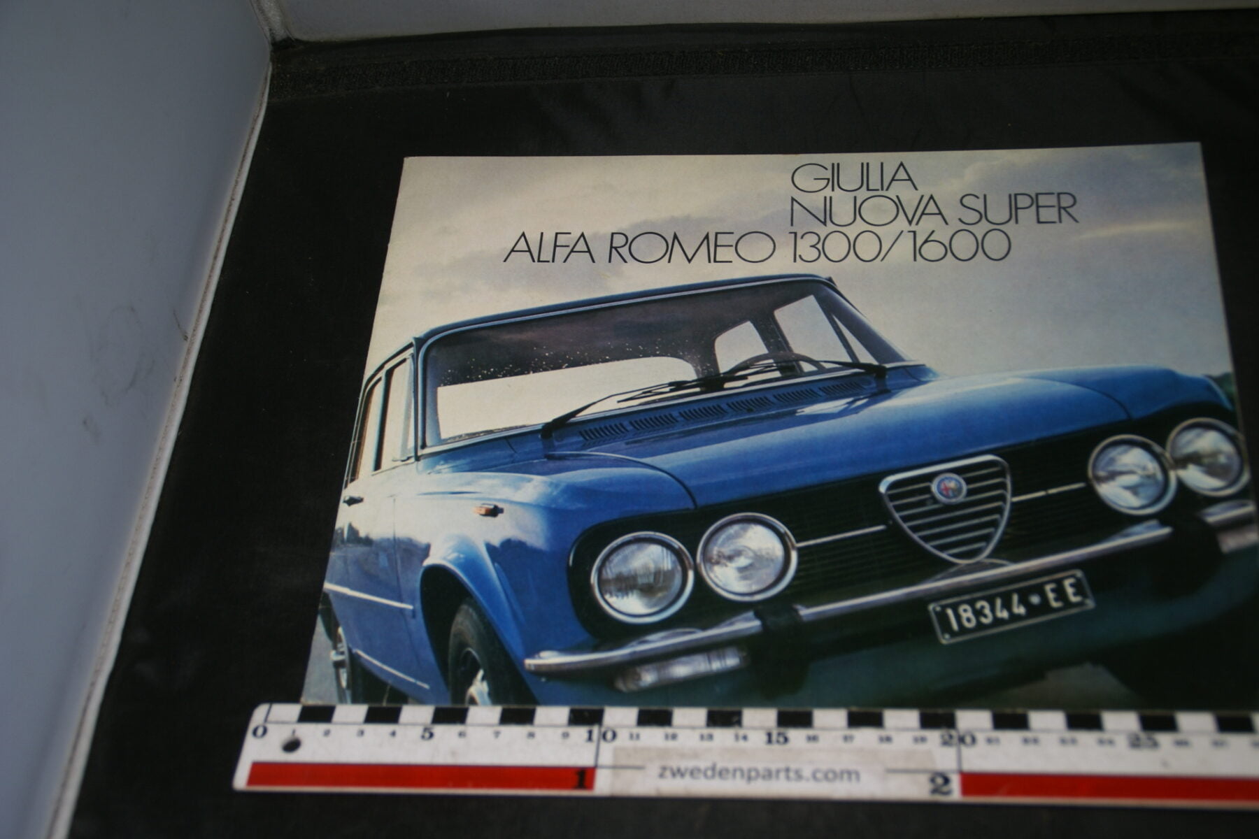 DSC04679 Brochure Alfa Romeo Guilia Nuova Super 1300 - 1600