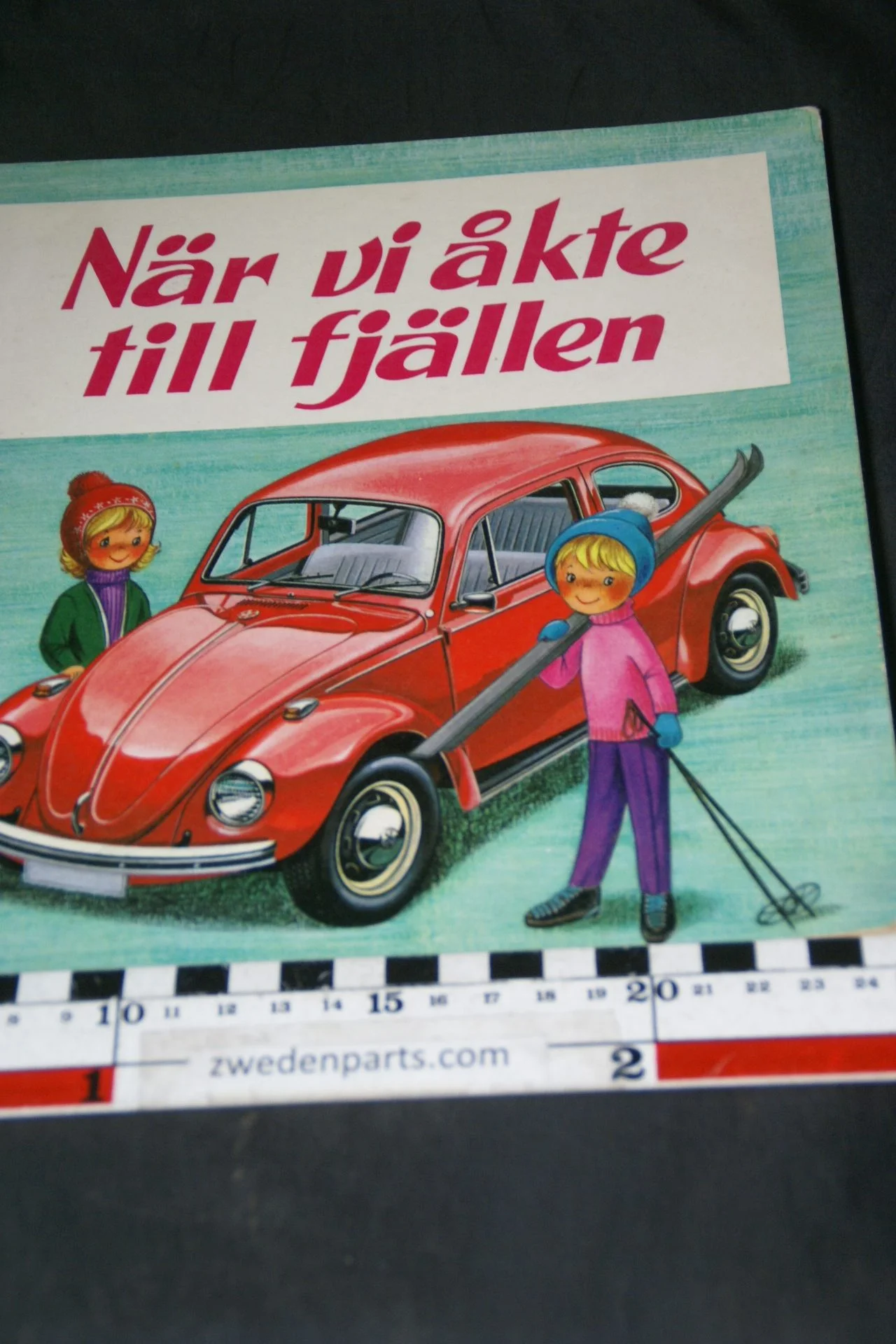 DSC04683 boek När vi åkte till fjällen met VW kever Svenskt