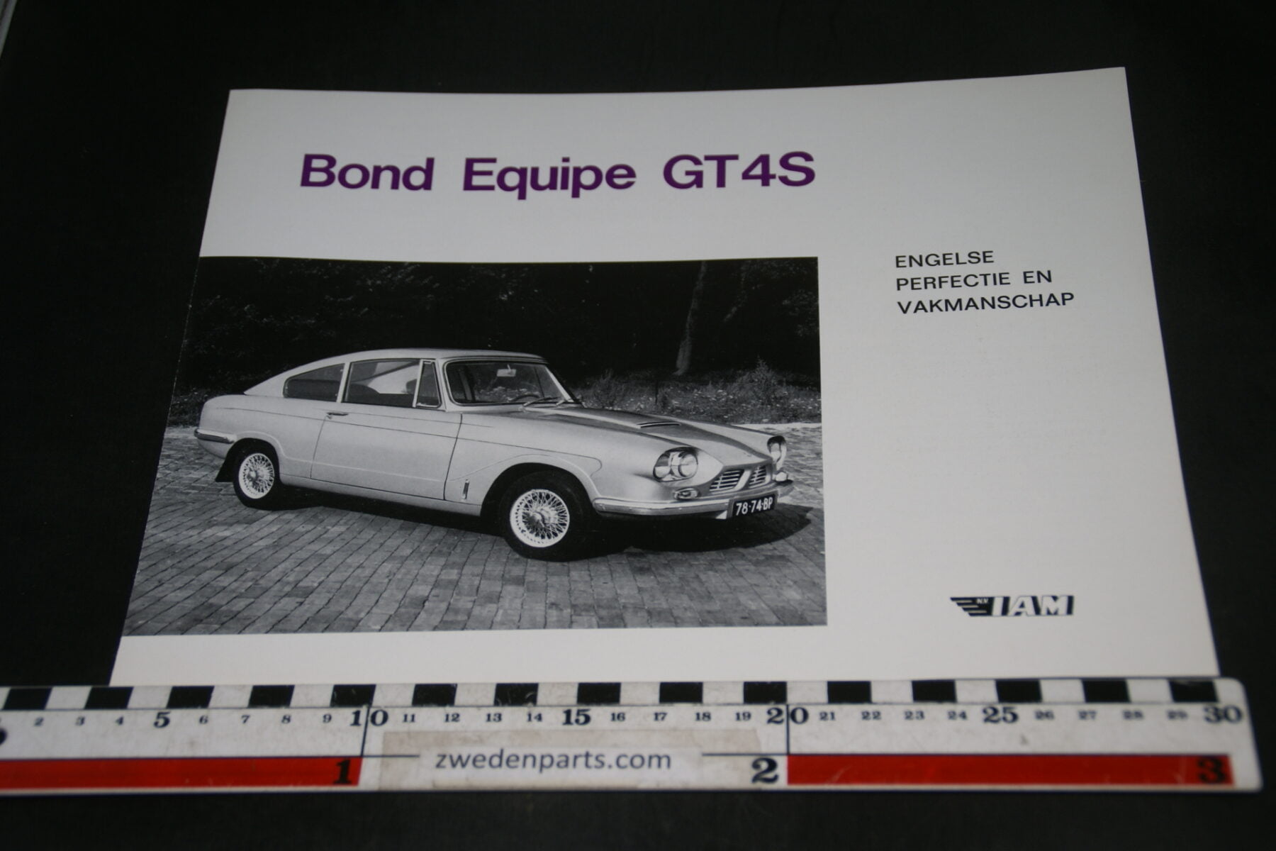 DSC05287 brochure Bond Equipe GT4S