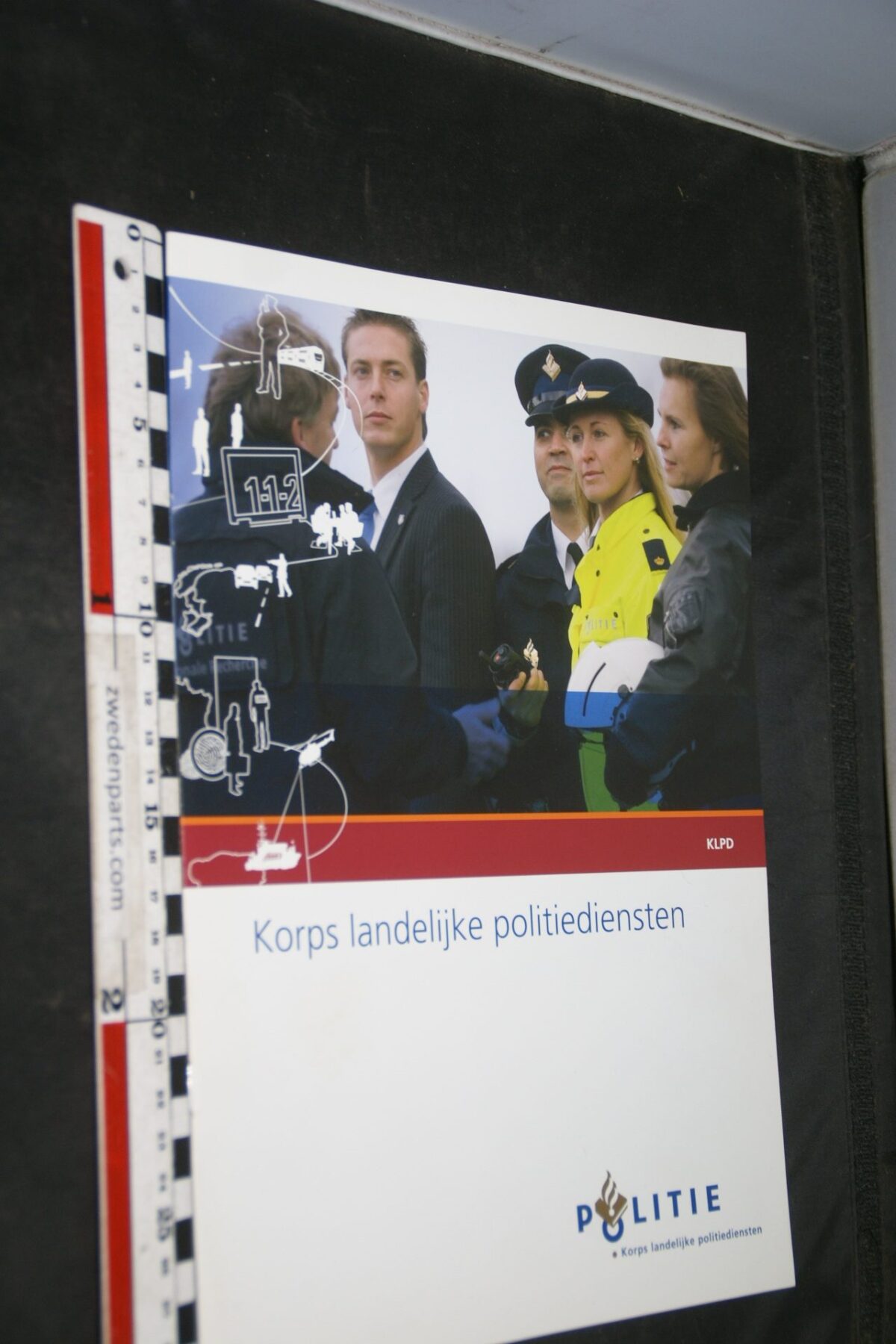 DSC05521 200703 brochure Korps landelijke politiediensten