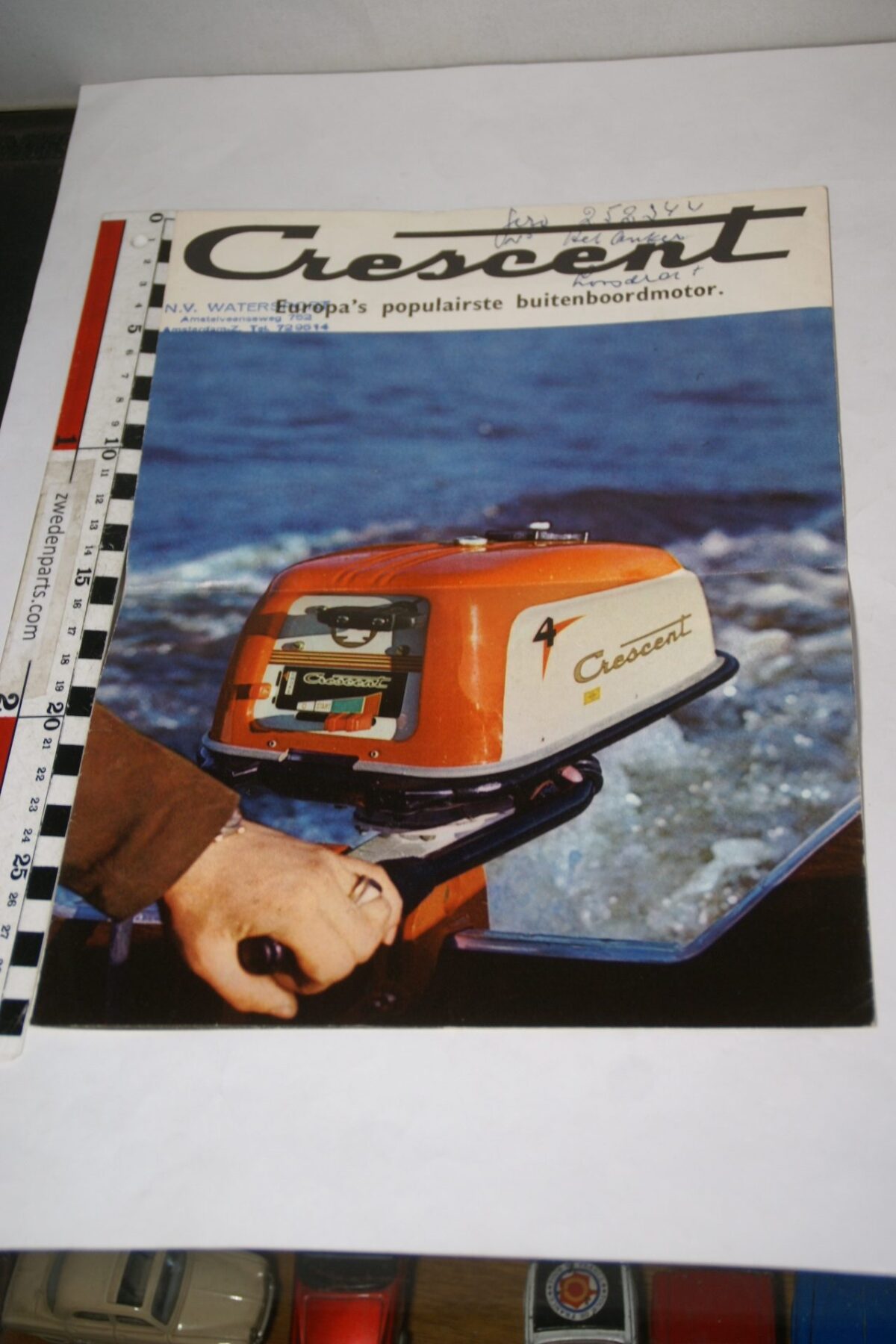 DSC05574 brochure Crescent Marine buitenboordmotoer