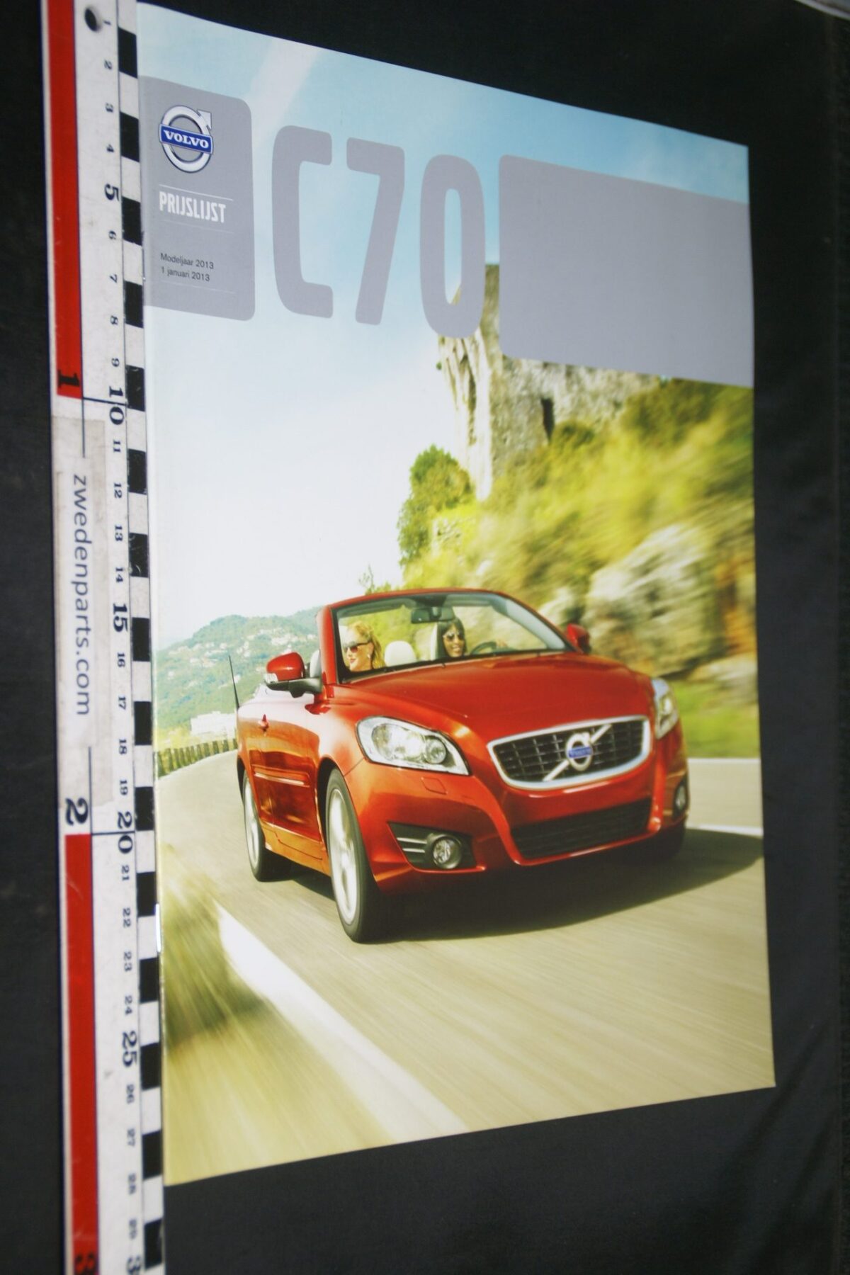 DSC06329 2013 brochure Volvo C70 nr MY13 11-2012-V4