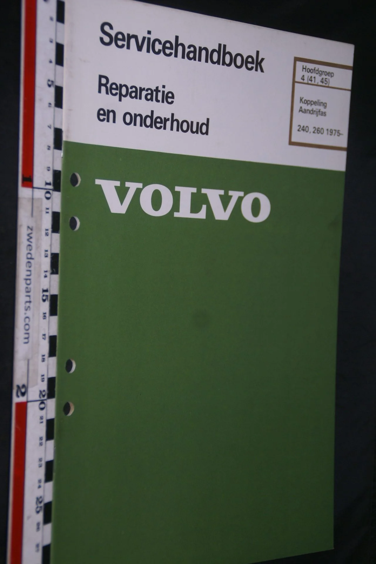 DSC06746 1982 origineel Volvo 240, 260 servicehandboek 4 (41,45) koppeling, aandrijfas 1 van 800 TP 30444-1