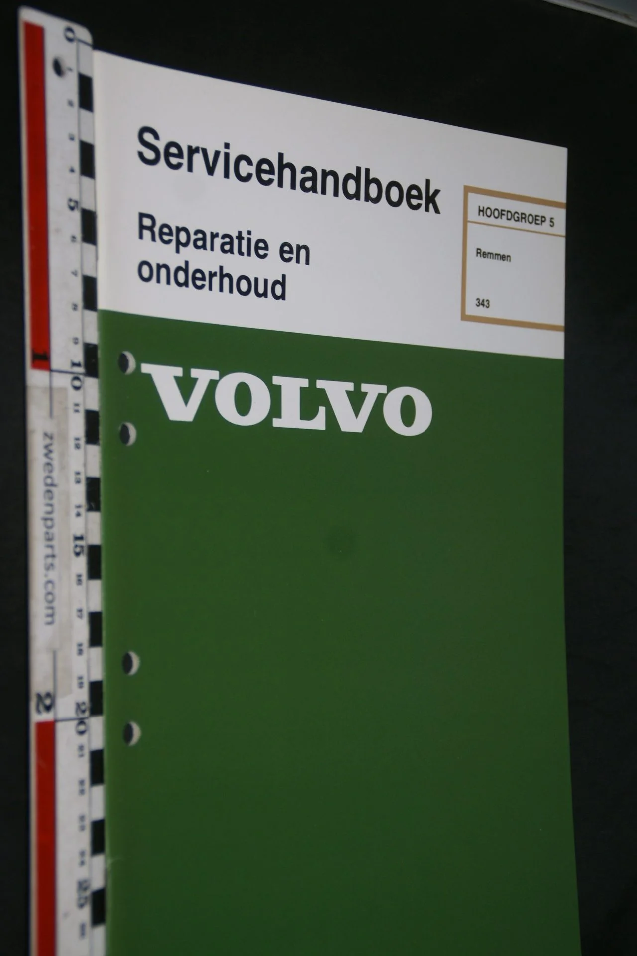 DSC06784 1978 origineel Volvo 343 servicehandboek 5 remmen 1 van 800 TP 12158-1