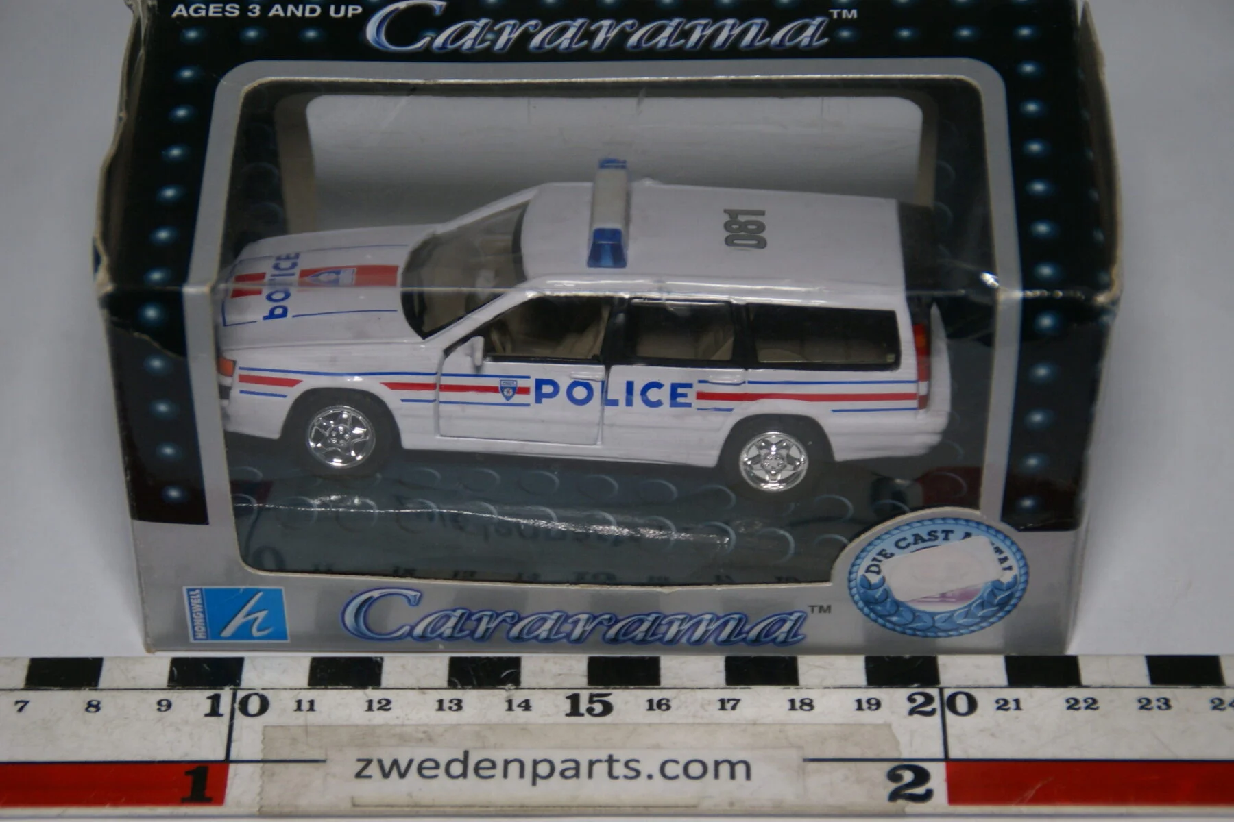 DSC06881 Volvo V70 police wit 1op43 Carrarama 891965 210001 MB