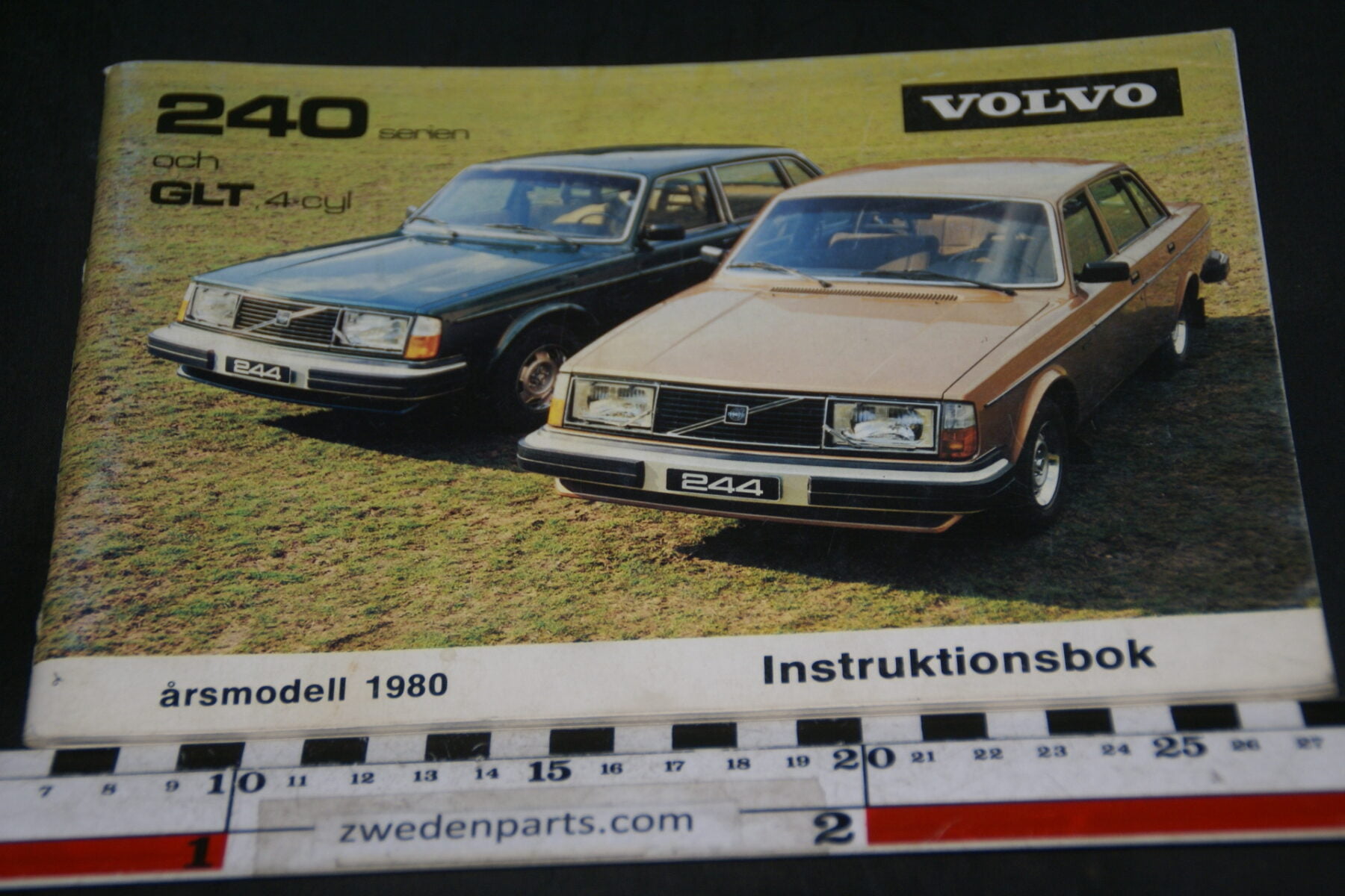 DSC07022 1979 origineel Volvo 240  instruktionsbok TP 1880-1 Svenskt