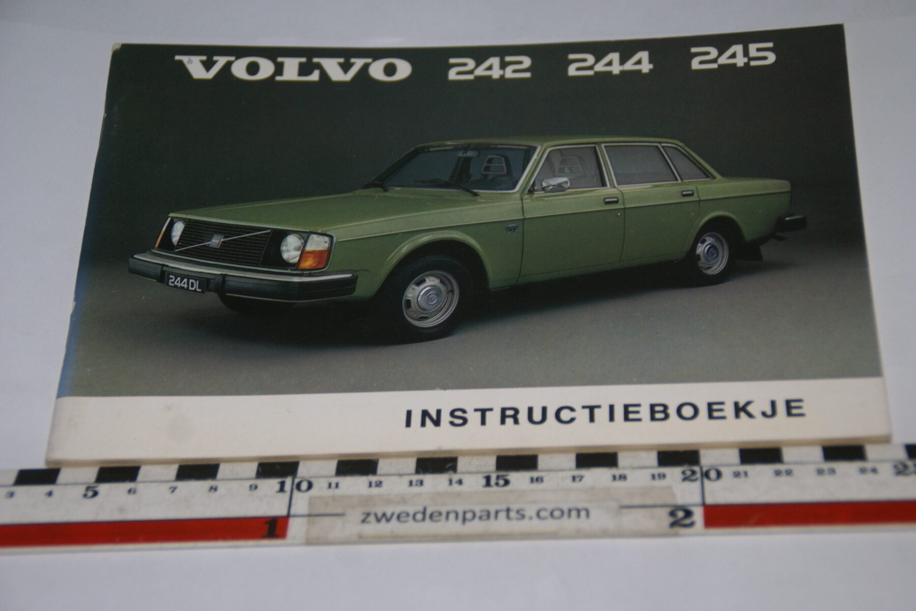 DSC07068 1974 origineel Volvo 240 instructieboekje TP 1196-1
