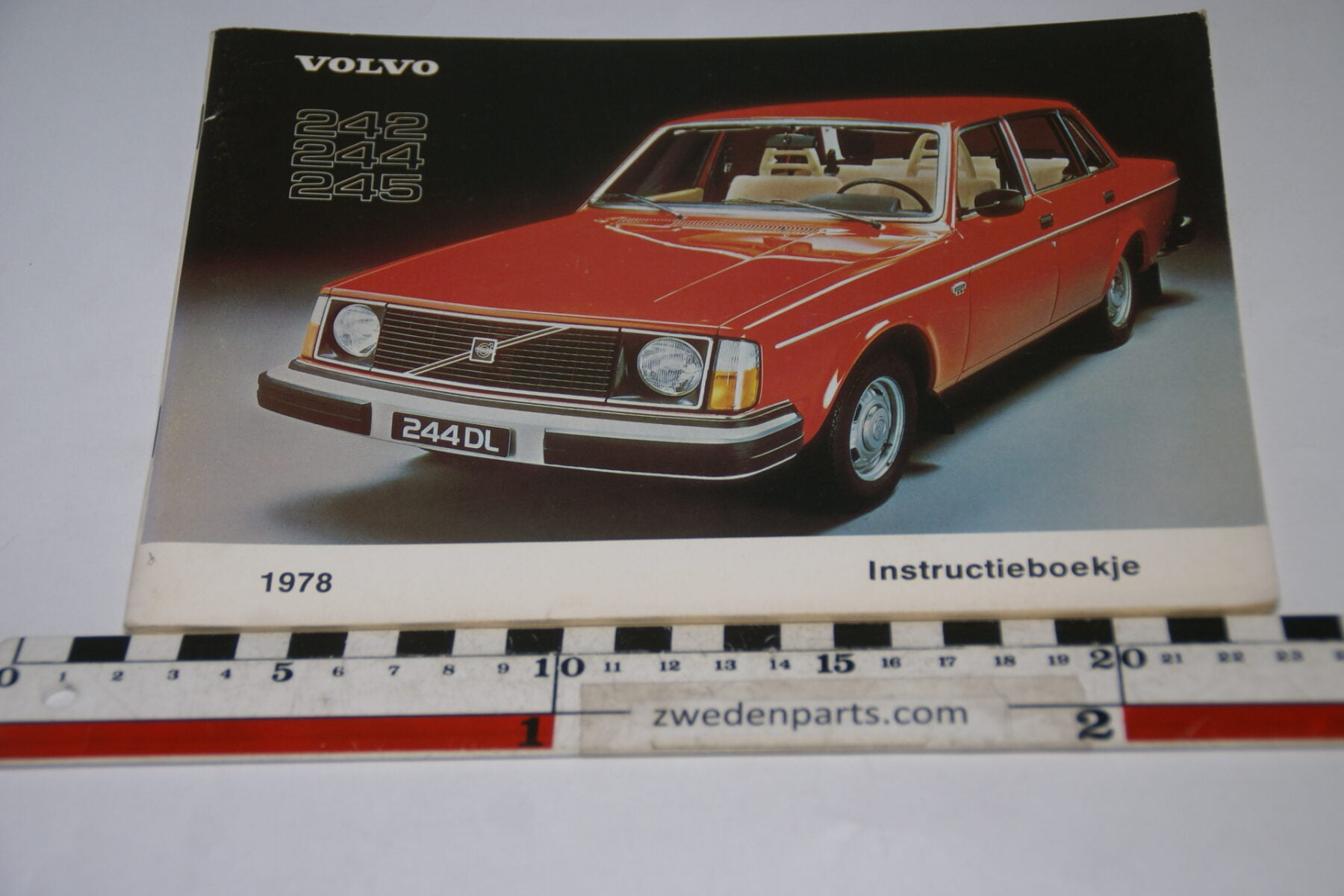 DSC07077 1977 origineel Volvo 242 244 245 instructieboekje TP 1552-1