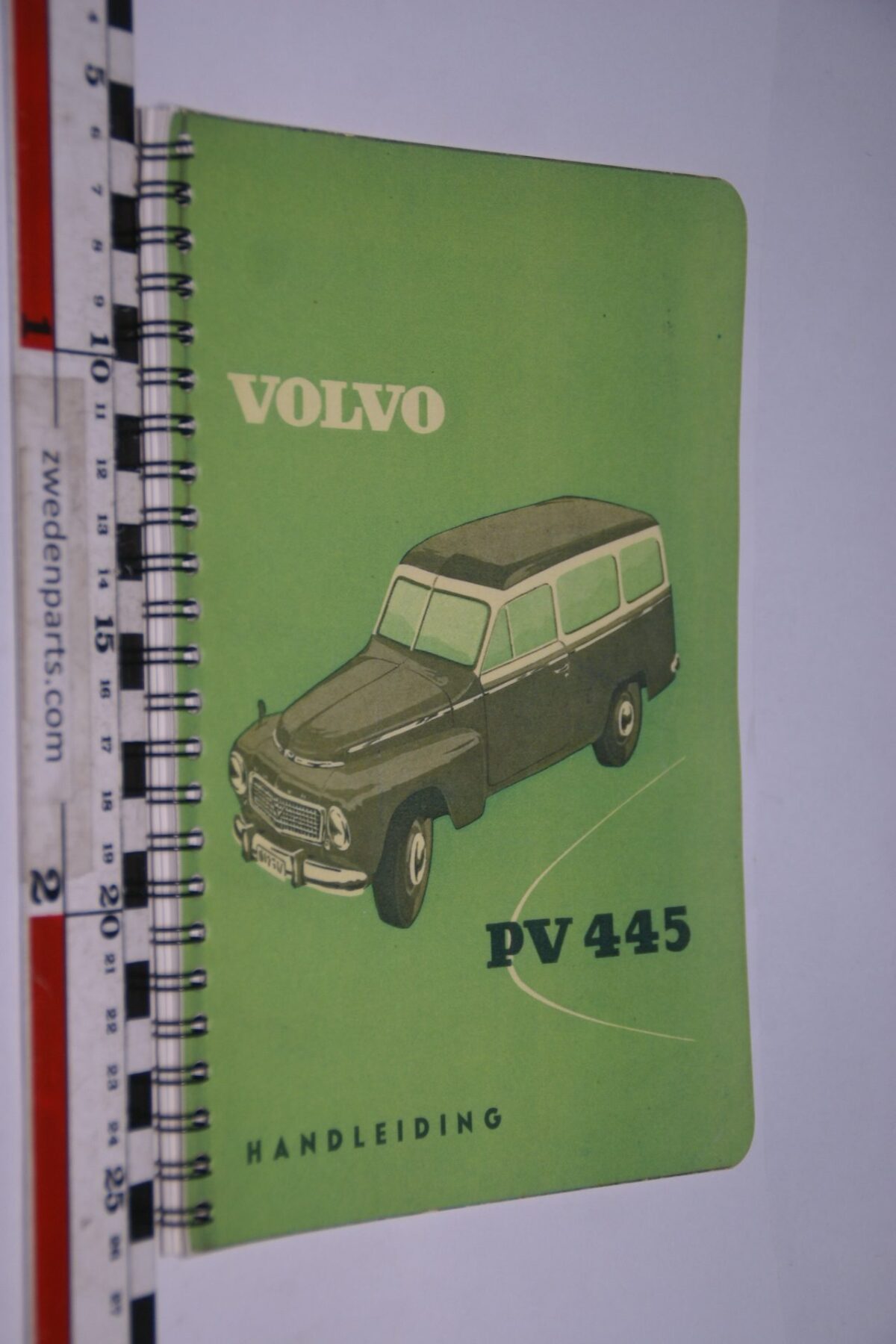 DSC07136 1958 origineel Volvo Duett 445  instruktieboek 1 van 1.000 US 3084-2