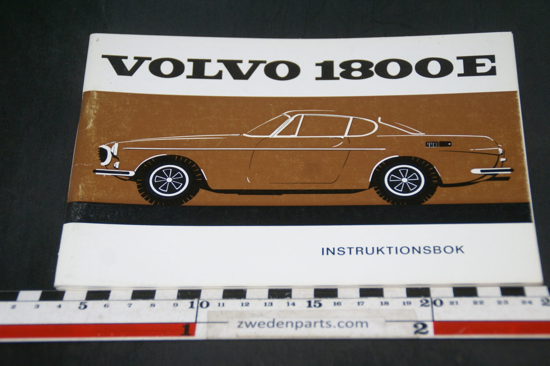 DSC07193 1970 origineel Volvo 1800E instruktionsbok 1 van 3.500 Svenskt TP 721-1