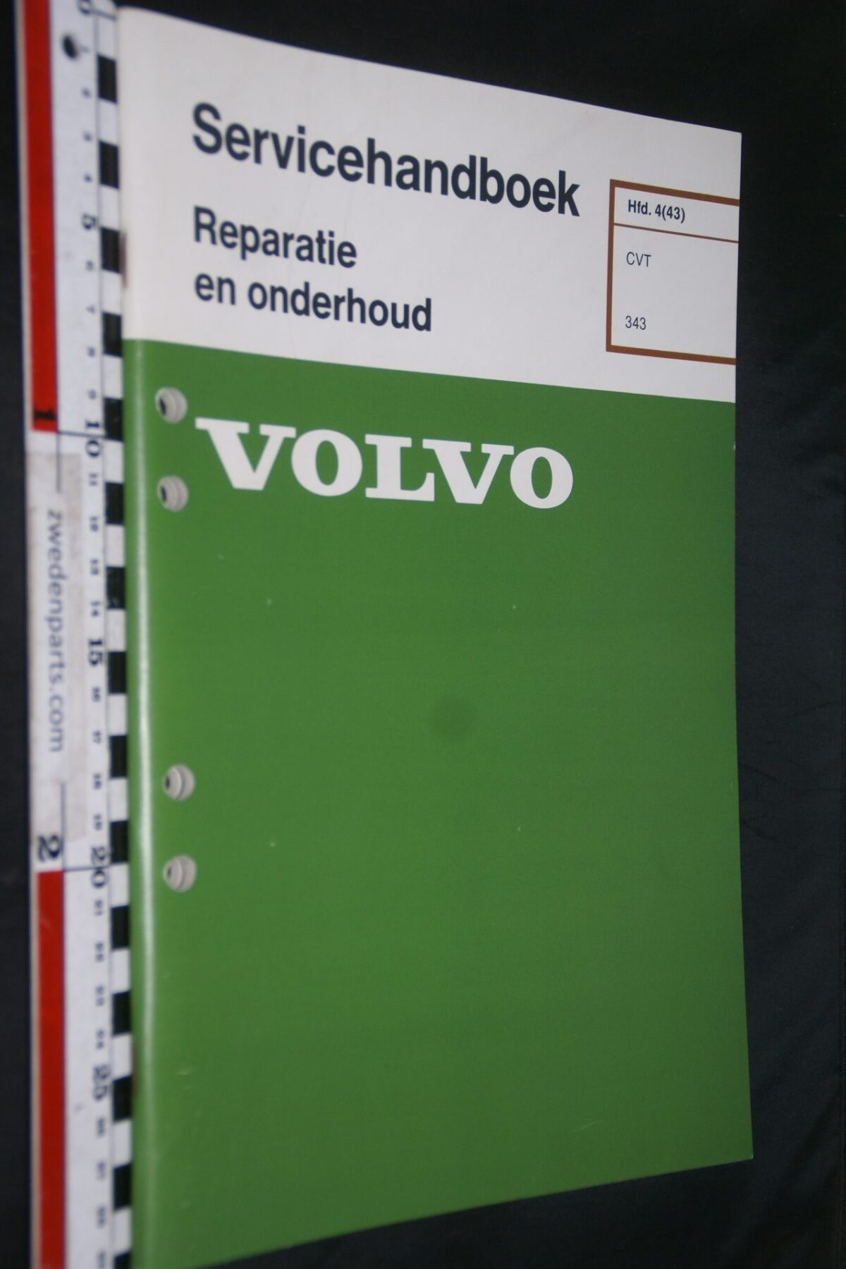 DSC07238 1976 origineel Volvo 360 servicehandboek  4(43) CVT 1 van 800 TP 11734-1