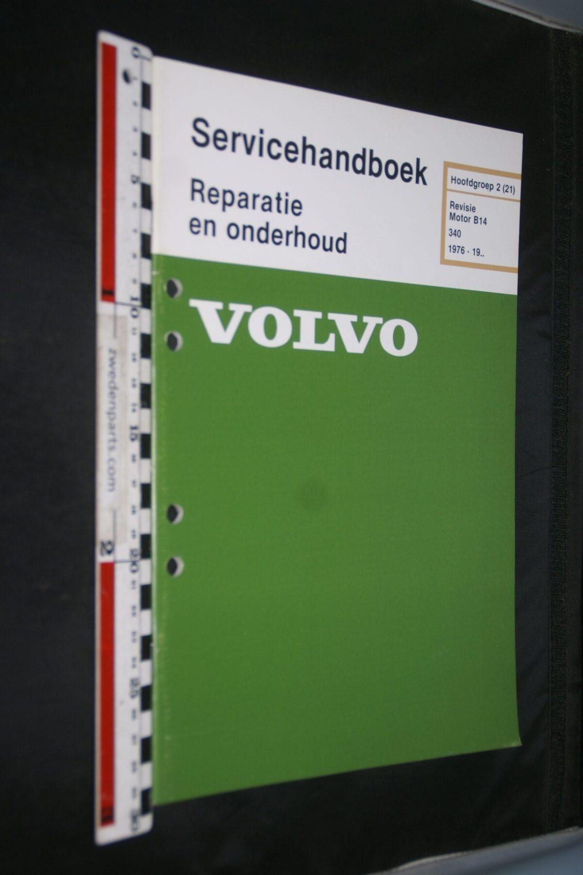 DSC07250 1981 origineel Volvo 340 servicehandboek  2(21) motor B14 1 van 800 TP 35067-1