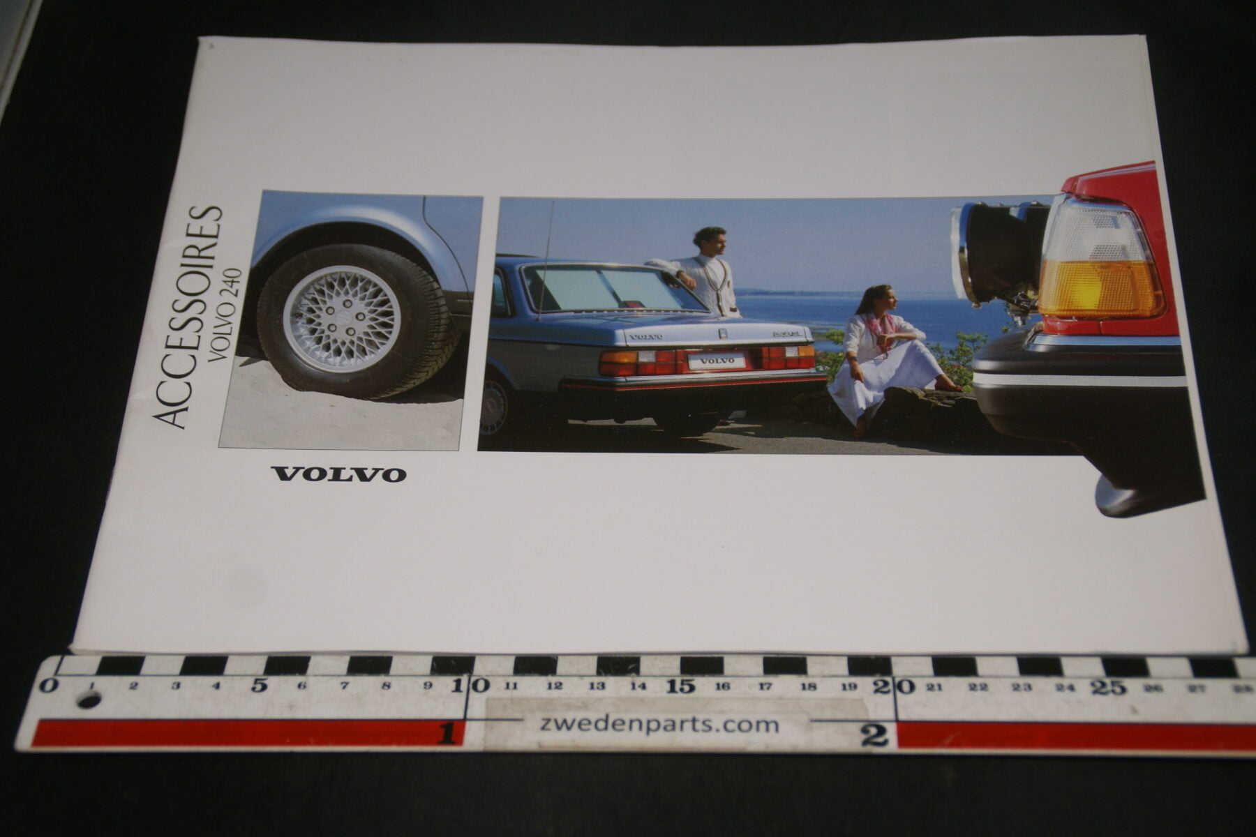 DSC07939 1989 brochure Volvo 240 accessoires nr 323-30 190