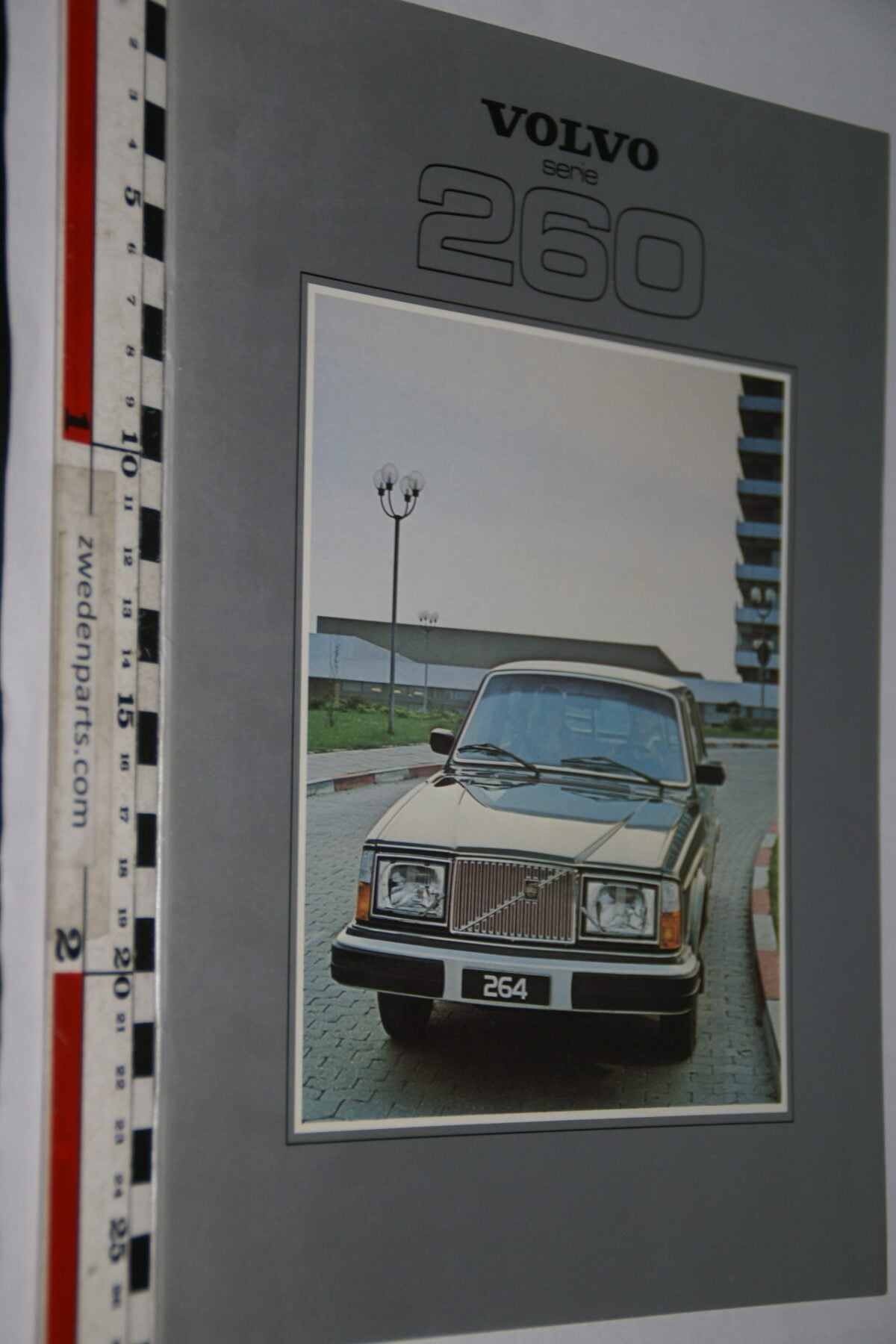 DSC07970 1979 brochure Volvo serie 260 nr ASPPV 6551