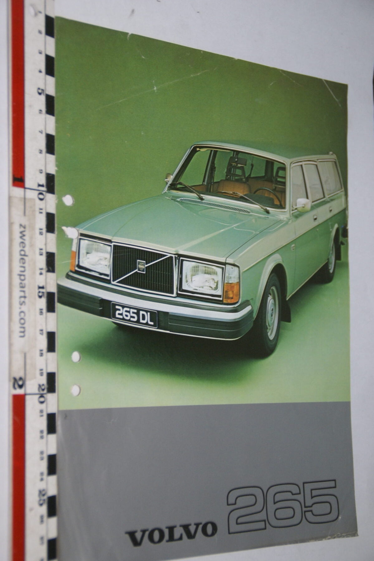 DSC07978 1977 brochure Volvo 265 nr RSPPV 4231-2