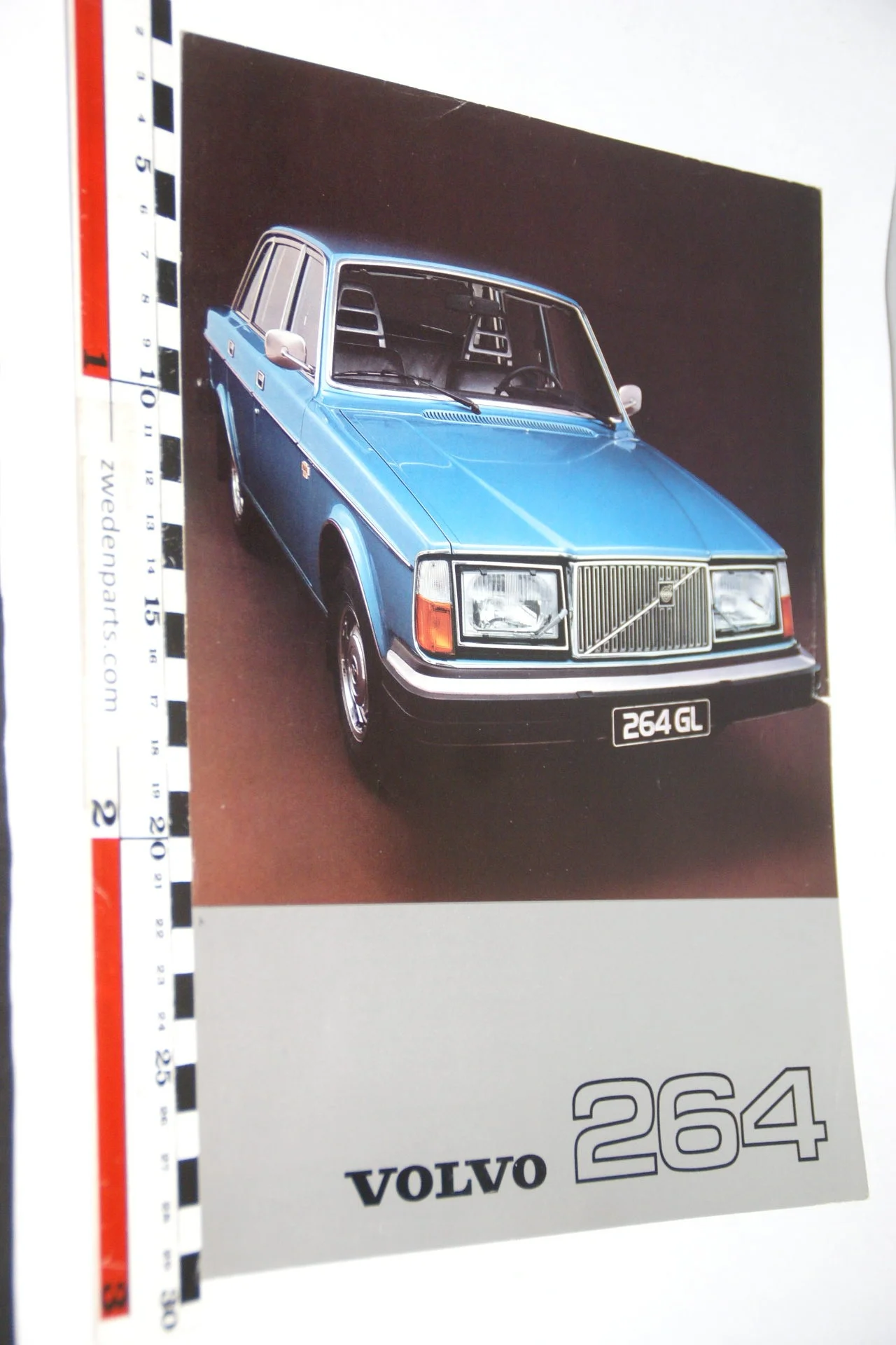 DSC07982 1976 brochure Volvo 264 nr RSPPV 2915