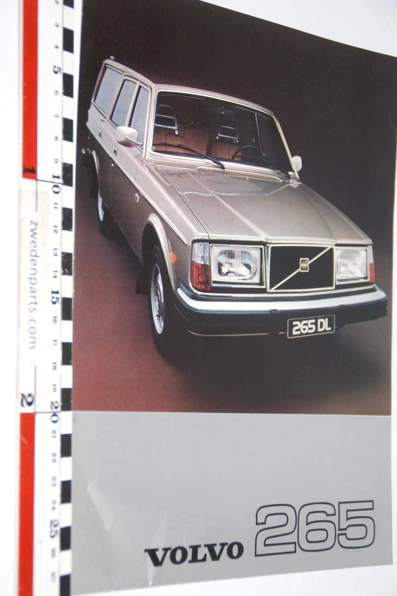 DSC07984 1976 brochure Volvo 265 nr RSPPV 2917