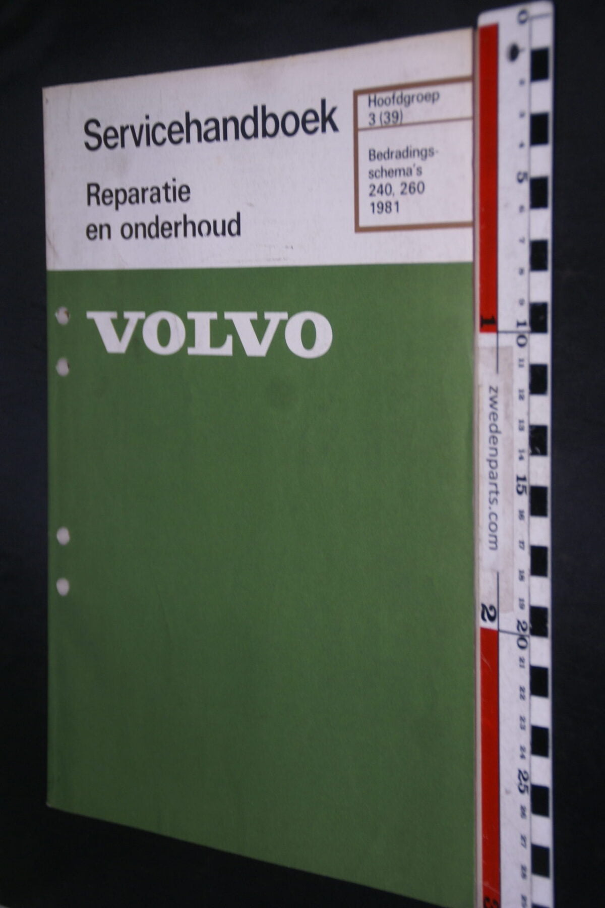 DSC08447 1981 origineel Volvo 240, 260 servicehandboek  3 (39) bedradingsschema 1 van 800 TP 30322-1