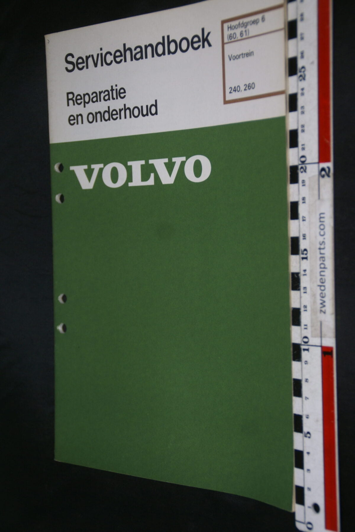 DSC08630 1979 origineel Volvo 240, 260 servicehandboek  6 (60,61) voortrein 1 van 800 TP 12390-1