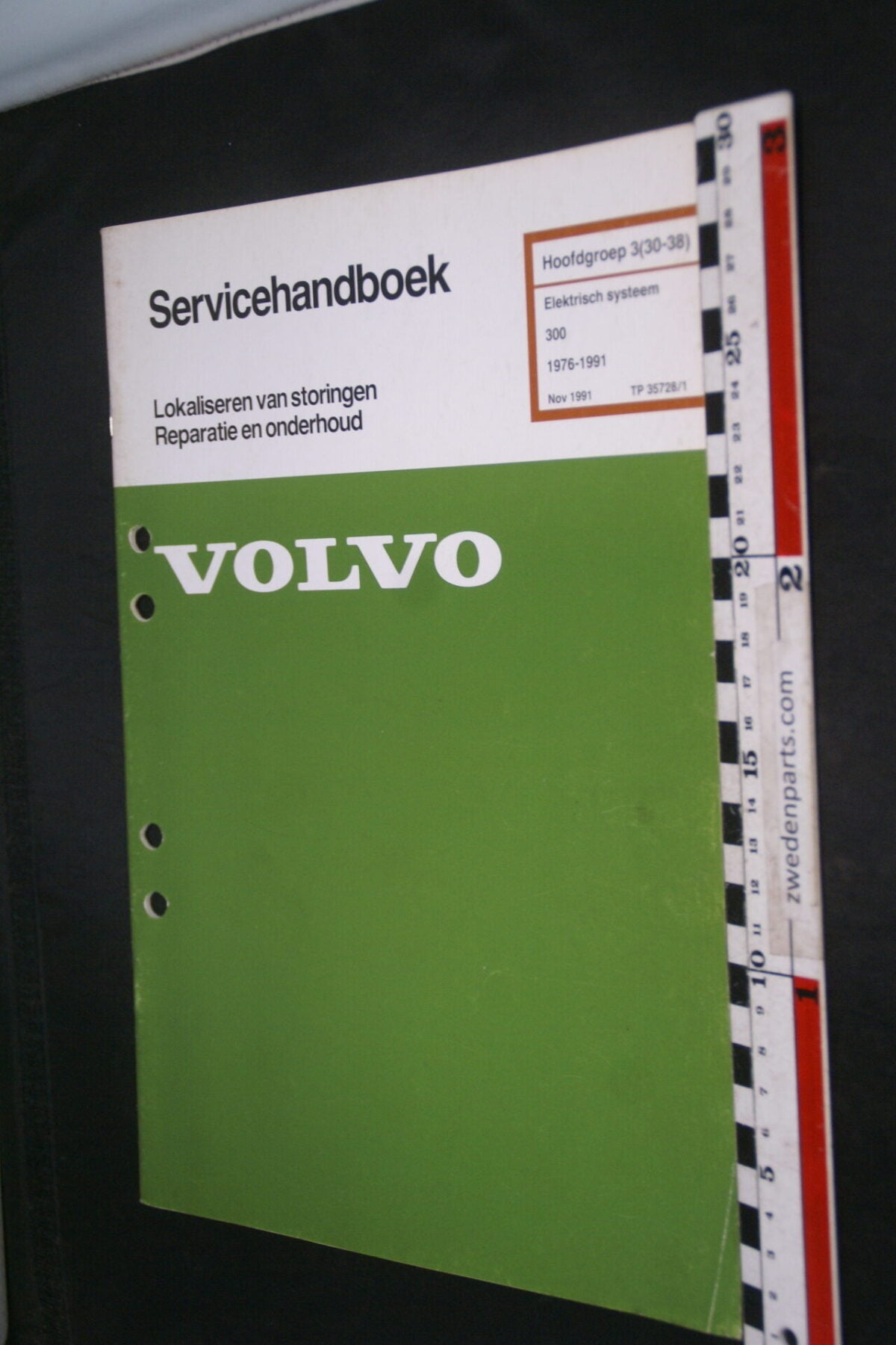 DSC09024 1991 origineel  Volvo 300 servicehandboek electrisch systeem 3 (30-38)  1 van 1.000 nr TP 35728-1