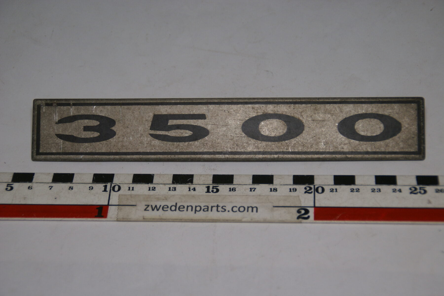 DSC00054 origineel embleem Rover 3500-c1db5a8b