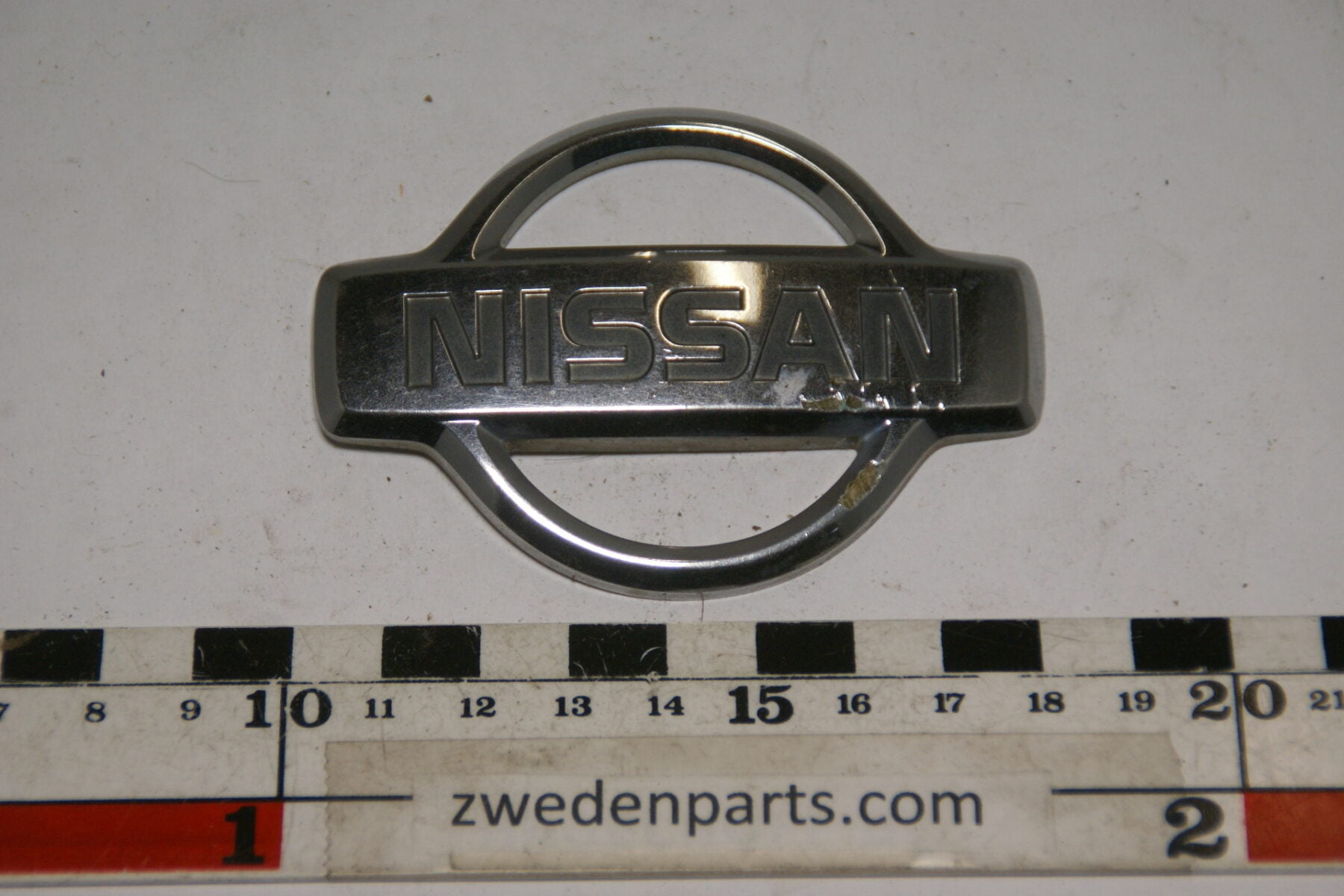 DSC00076 origineel embleem Nissan-a393f516