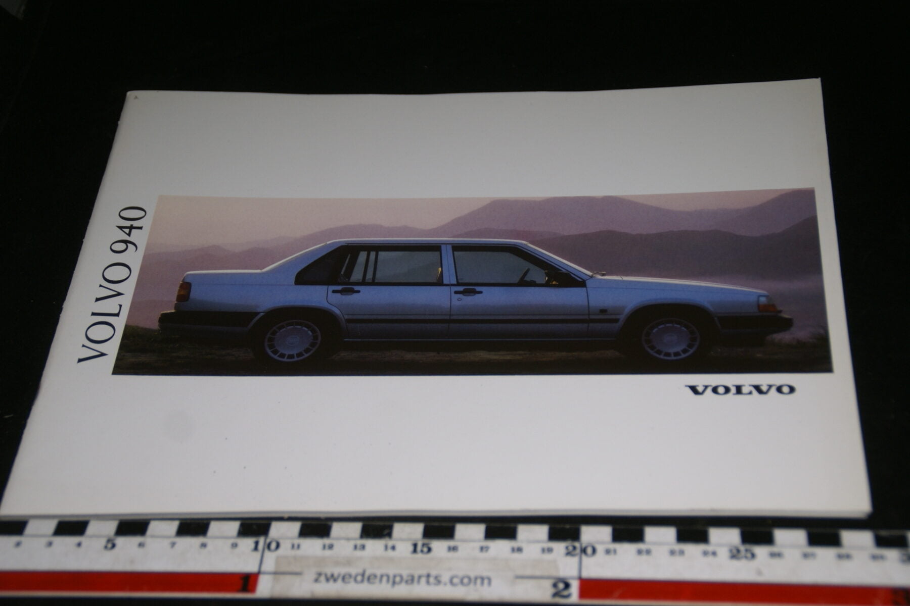 DSC00307 1991 originele Volvo brochure 940  nr. MS-PV 4146-8a4ab084