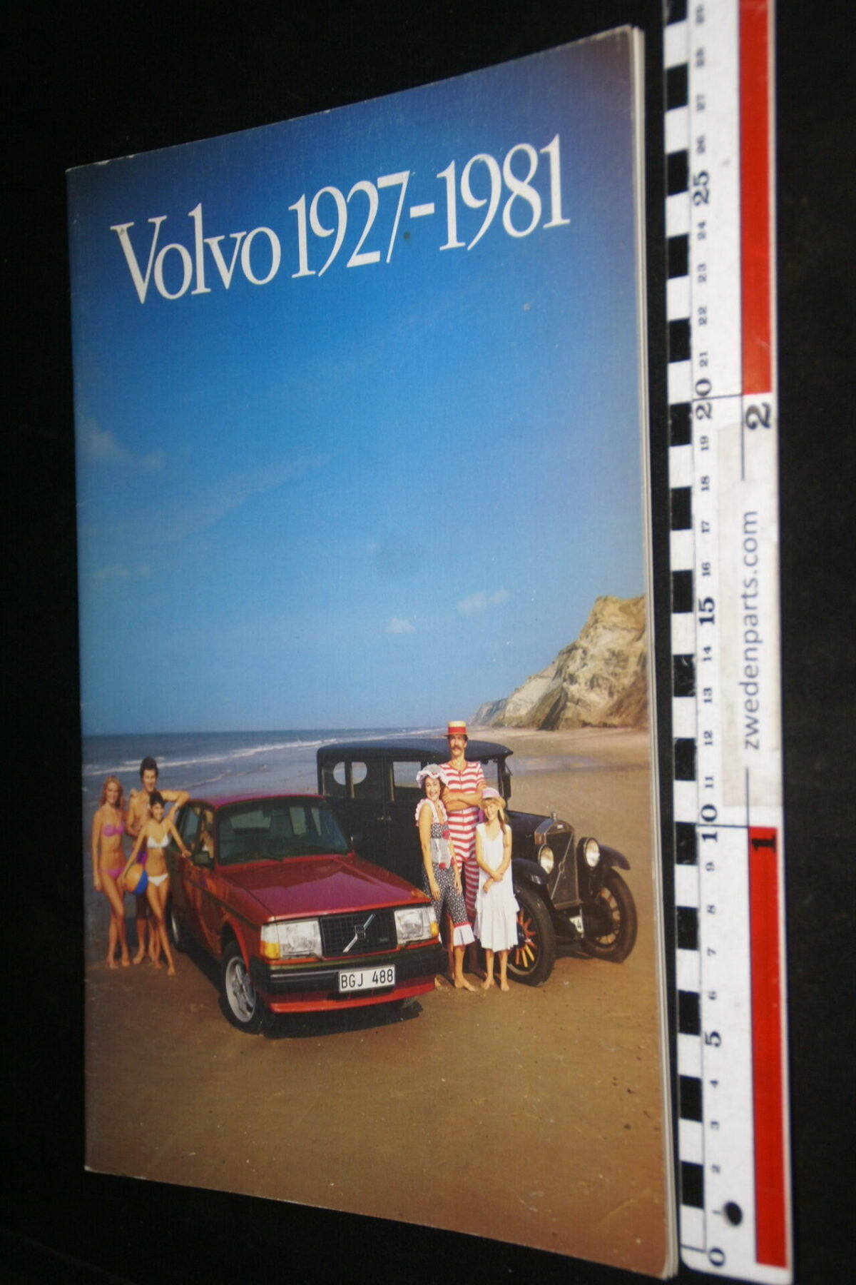 DSC00327 1981 originele Volvo brochure alle modellen 1927-1981 nr PR-PV 800207-65a0e78f