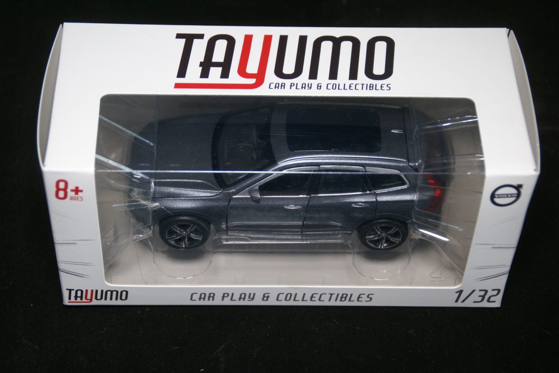 DSC09602 miniatuur Volvo XC60 osmium grijs 1op32 Tayumo nr 32100115 MB-0601d55e