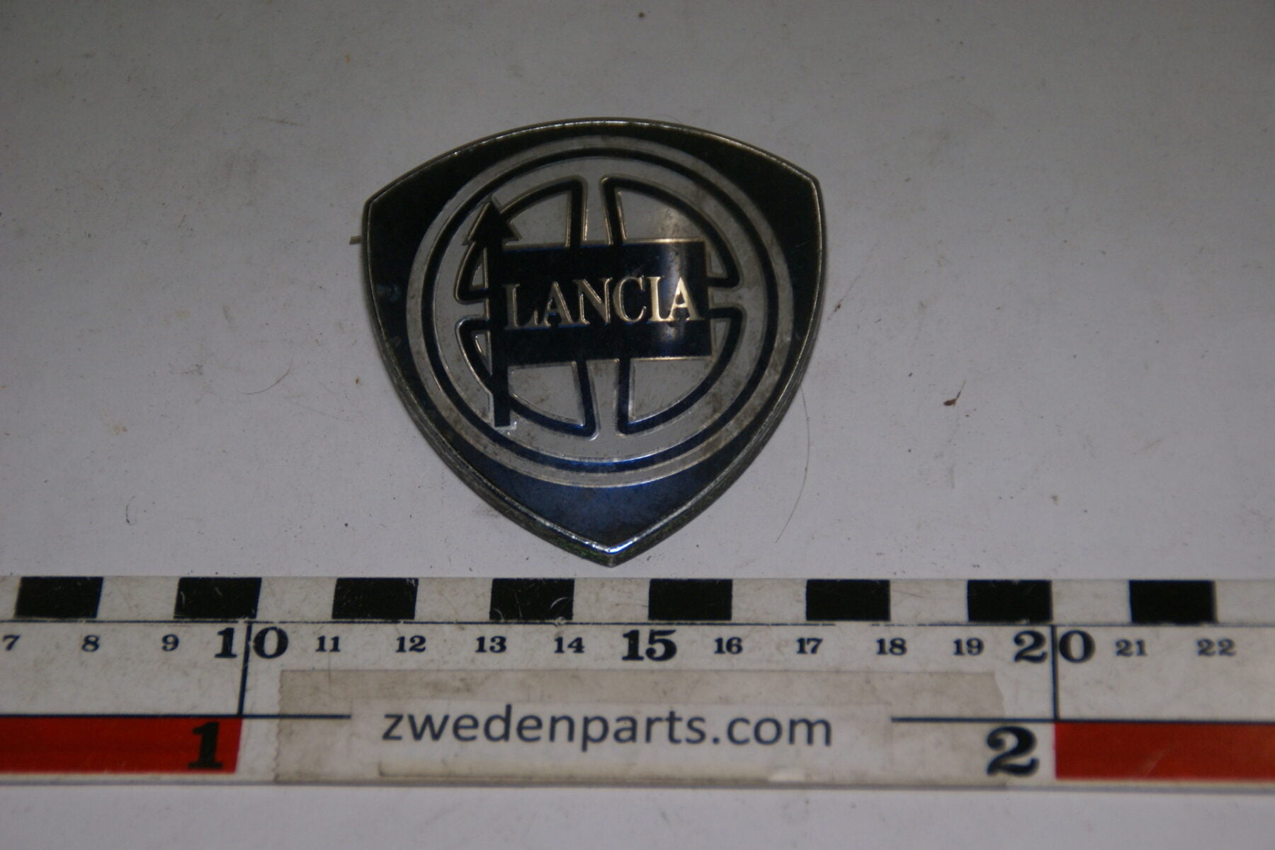 DSC00113 origineel embleem Lancia nr 82454591-e7a41e1f