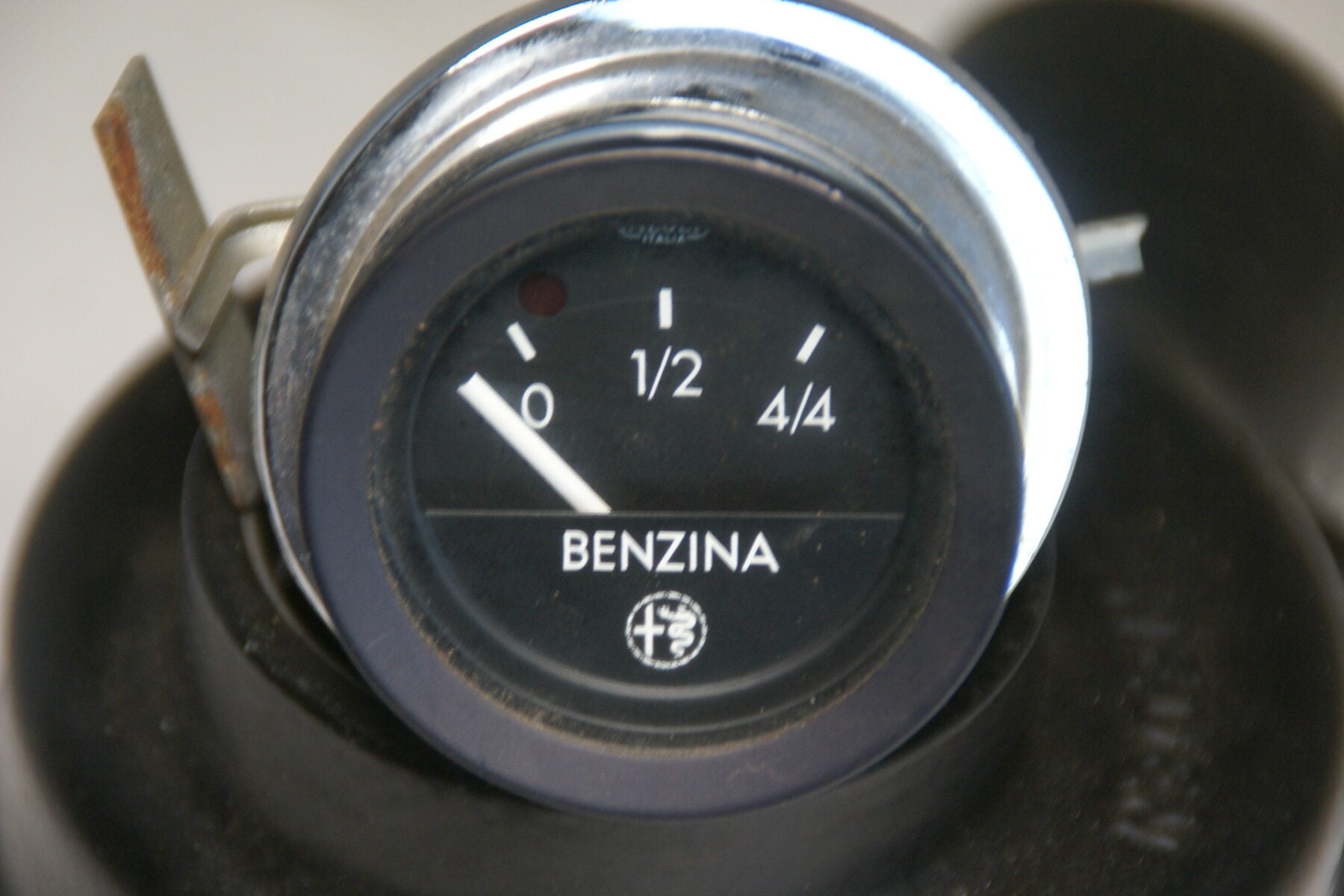 DSC01154 origineel Alfa Romeo benzinemeter 52 mm-d138c762