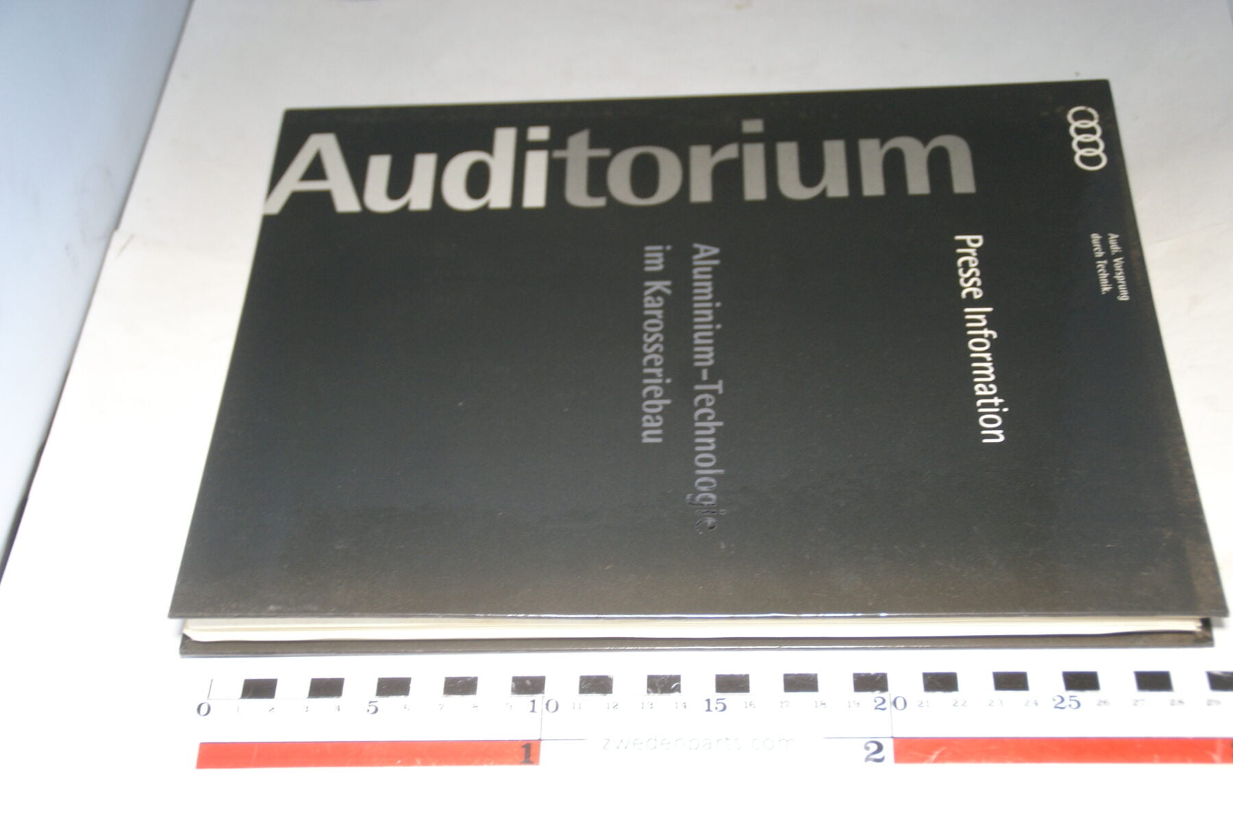 DSC01219 1993 persmap origineel Audi Auditorium, aluminium technologie spaceframe Deutsch-7f45f8c4