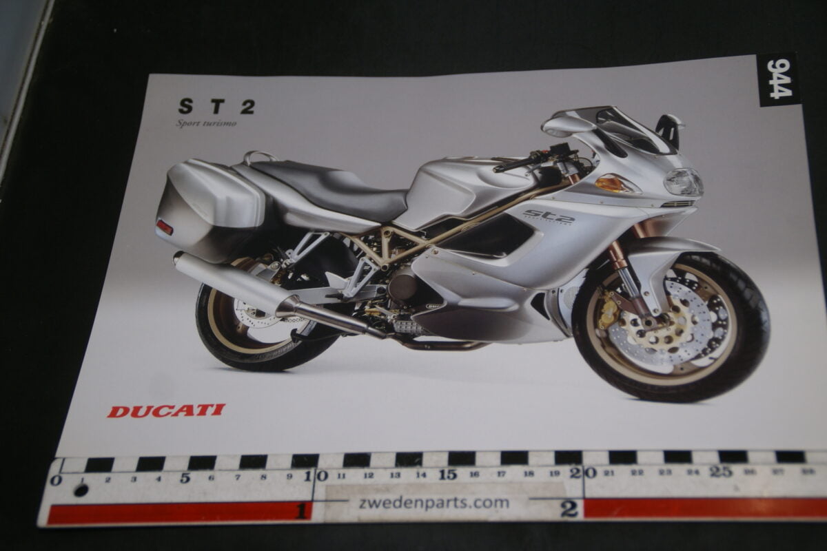 DSC02226 ca. 1995 originele brochure Ducati 944 ST2 motorfietsen nr D0136-627dcad3