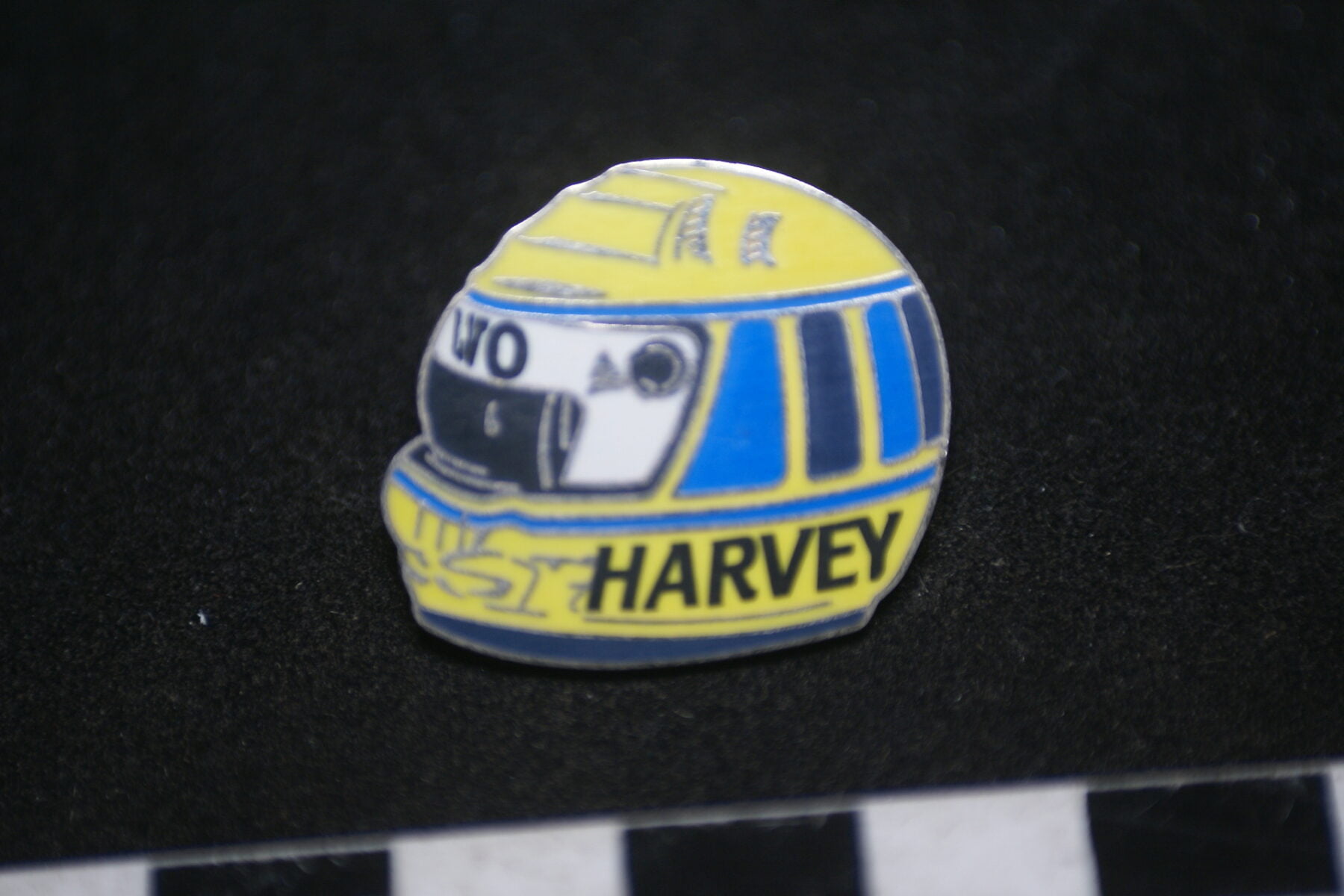 DSC01996 pin Volvo helm Harvey mint-b4158455