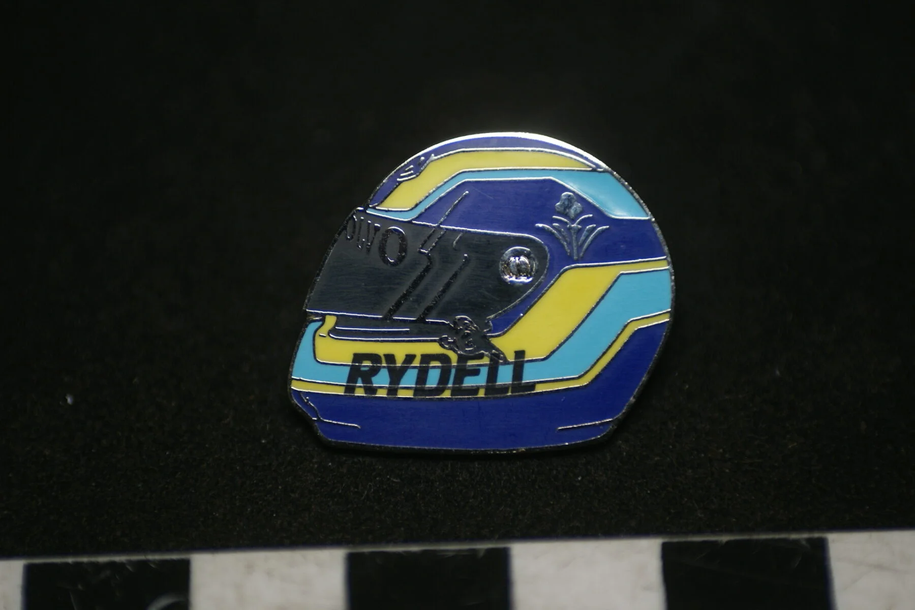 DSC01997 pin Volvo helm Rydell mint-3b6d6de6