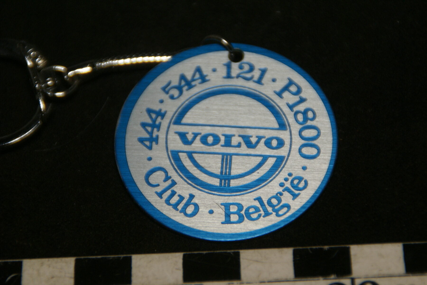 DSC02015 70er jaren originele sleutelhanger Volvo Club Belgie mint-b76453ff