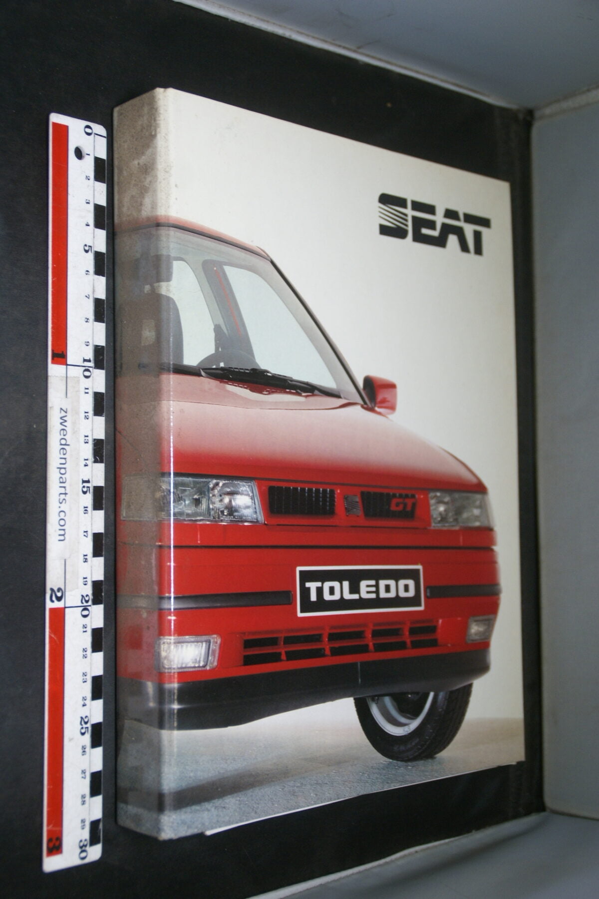 DSC03749 1998 originele persmap dikke ringband SEAT Toledo-c5158e00