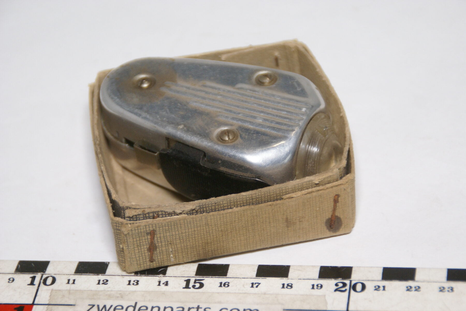 DSC02115 ca. 50er jaren originele knijpkat zaklantaarn in originele doos-605b709d