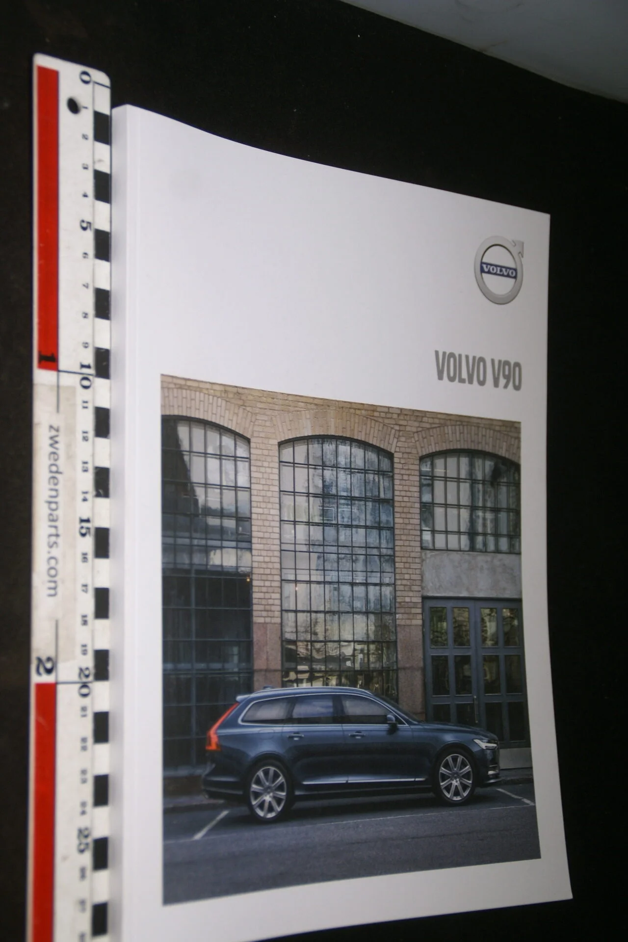 DSC04459 2019 brochure Volvo XC90 nr. MY 19 5-2018-58ea7594