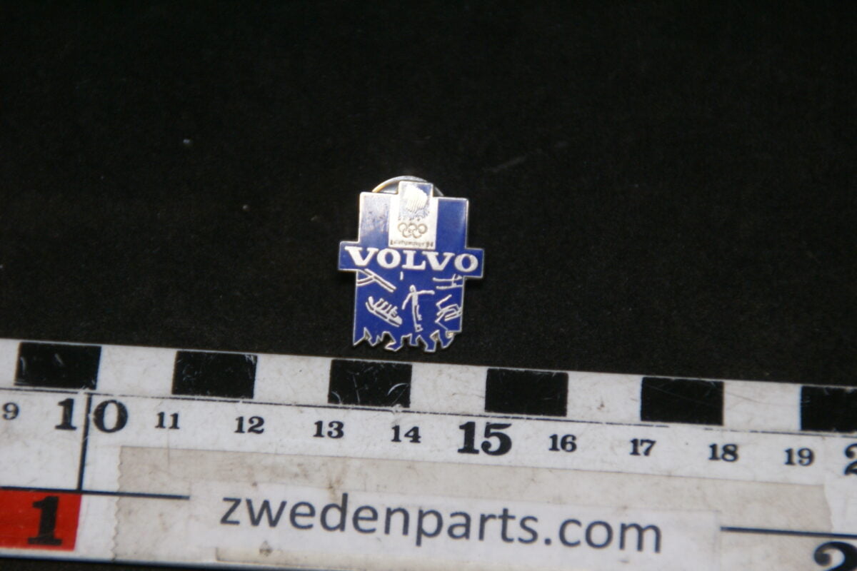 DSC05421 1994  originele Volvo pin Lillehammer Olympische Spelen blauw-f5352165