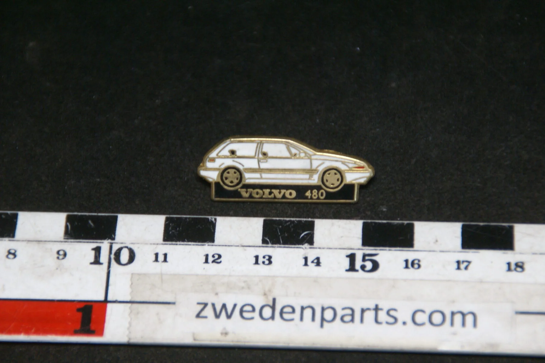 DSC05425 originele Volvo 480 wit pin-89652081
