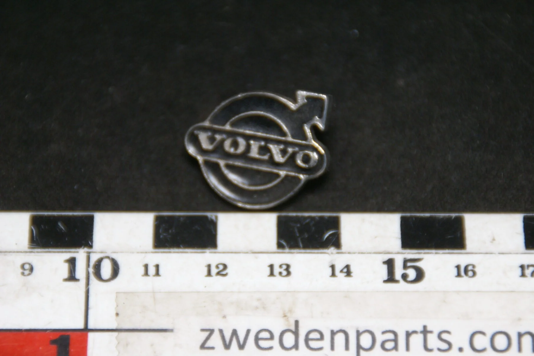 DSC05437 originele Volvo embleem pin-73b63221