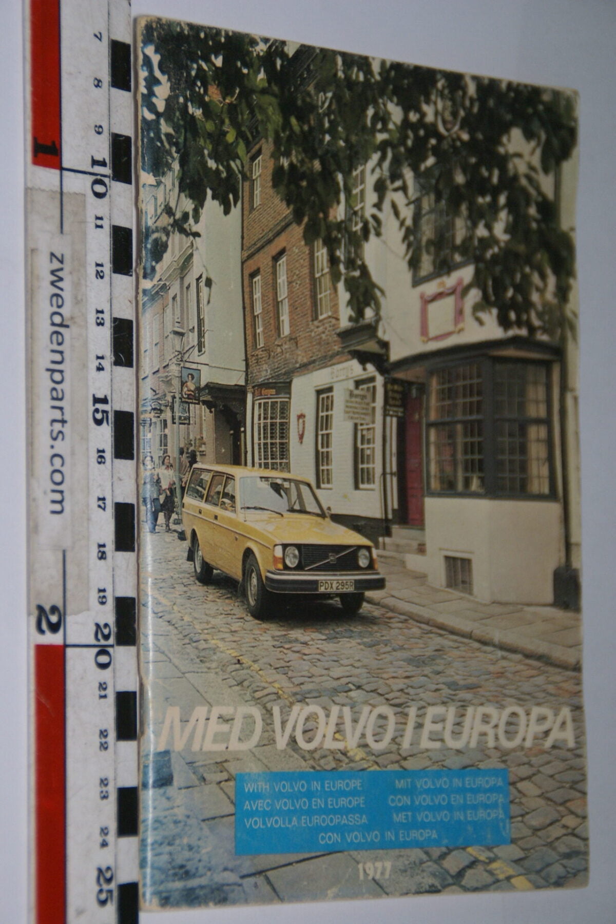 DSC06203 1977 origineel boekje Med Volvo I Europa-143bbd51