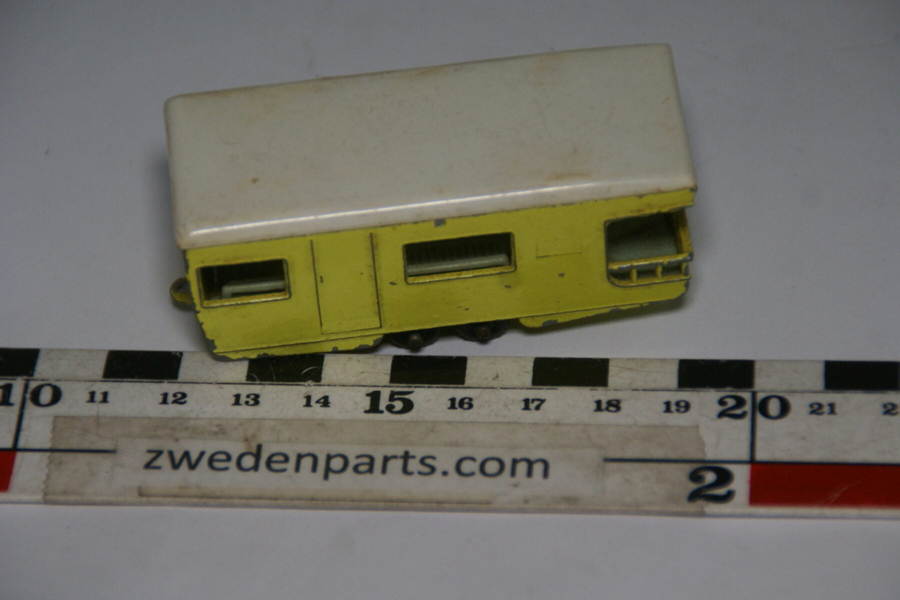 DSC06352 70er jaren metalen caravan Matchbox nr.23-067332c7