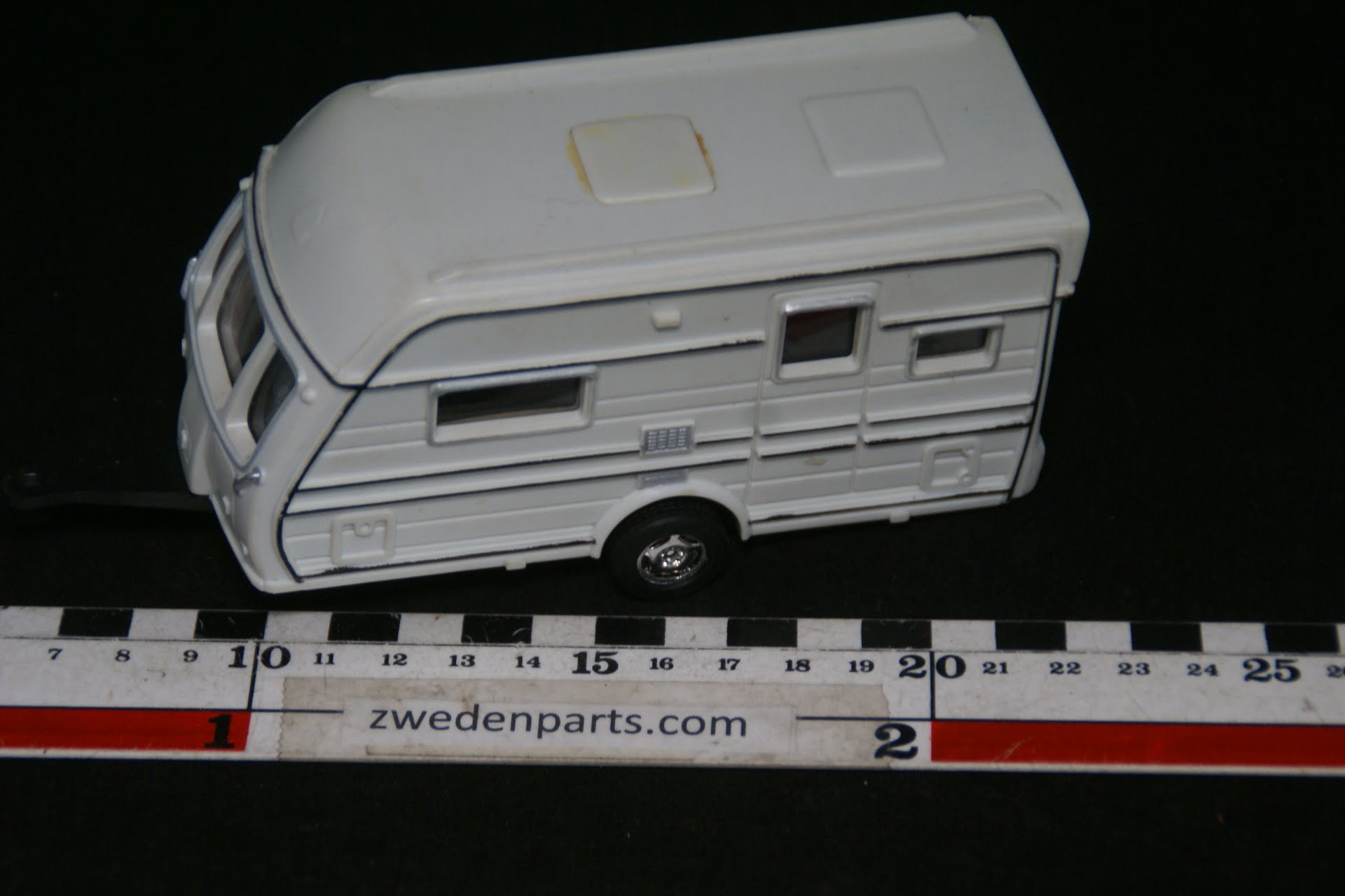 telescoop feedback Beschrijving miniatuur kunststof caravan > Zwedenparts.com
